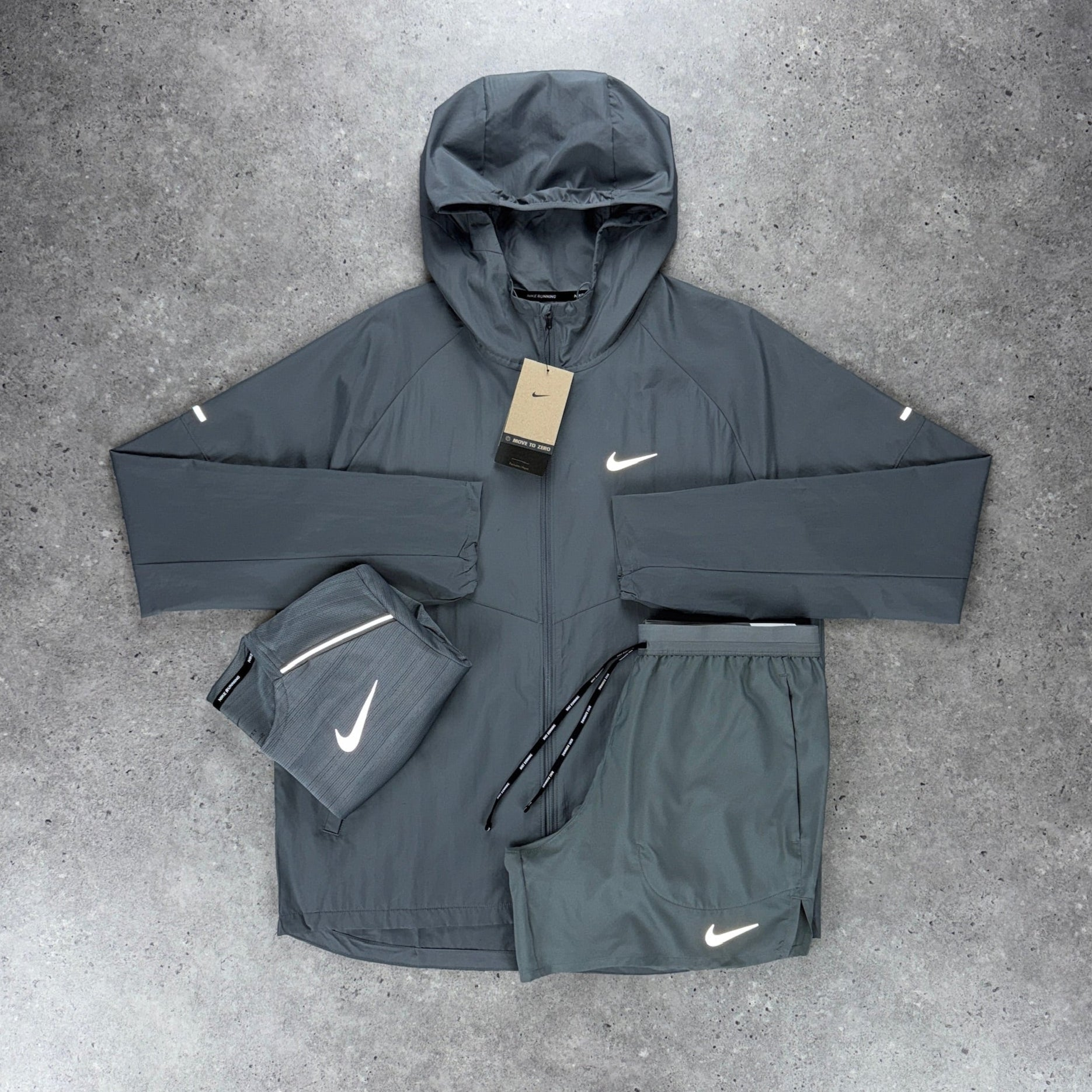Nike 'Grey'
