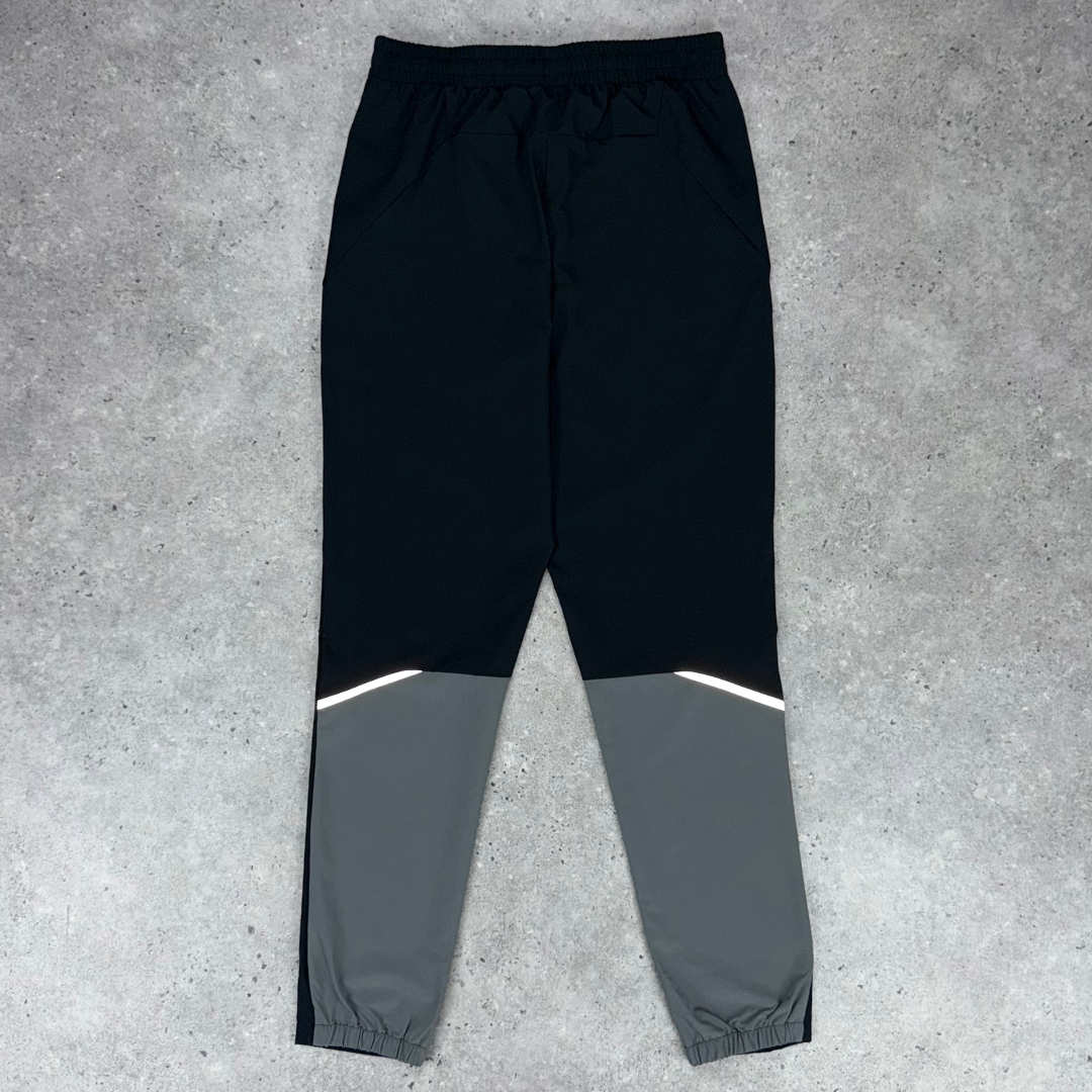 Altryn Anderson 1/4 Zip tracksuit set 'Black/Grey'