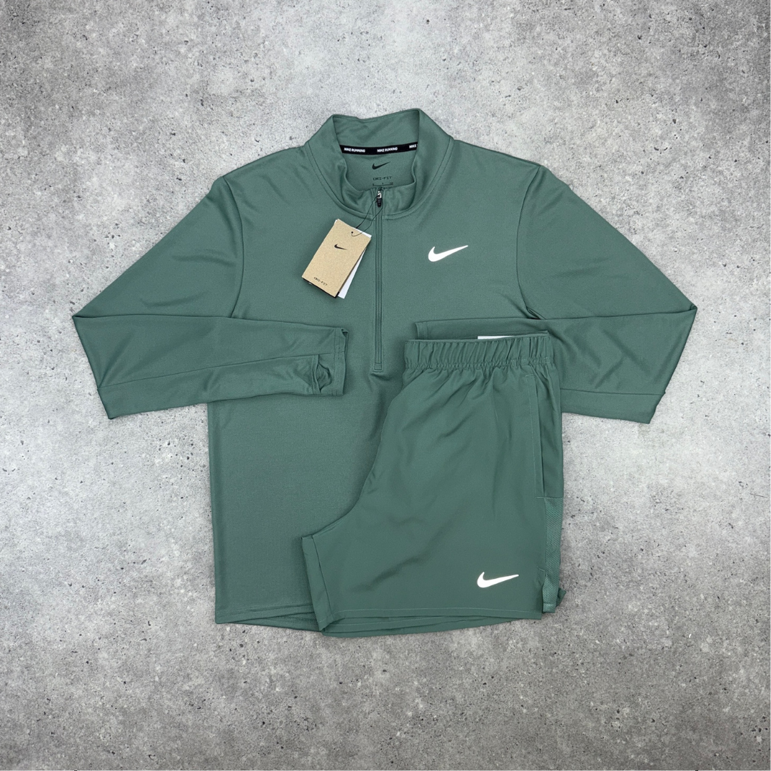 Nike 1/4 zip pacer running top 'clay green'