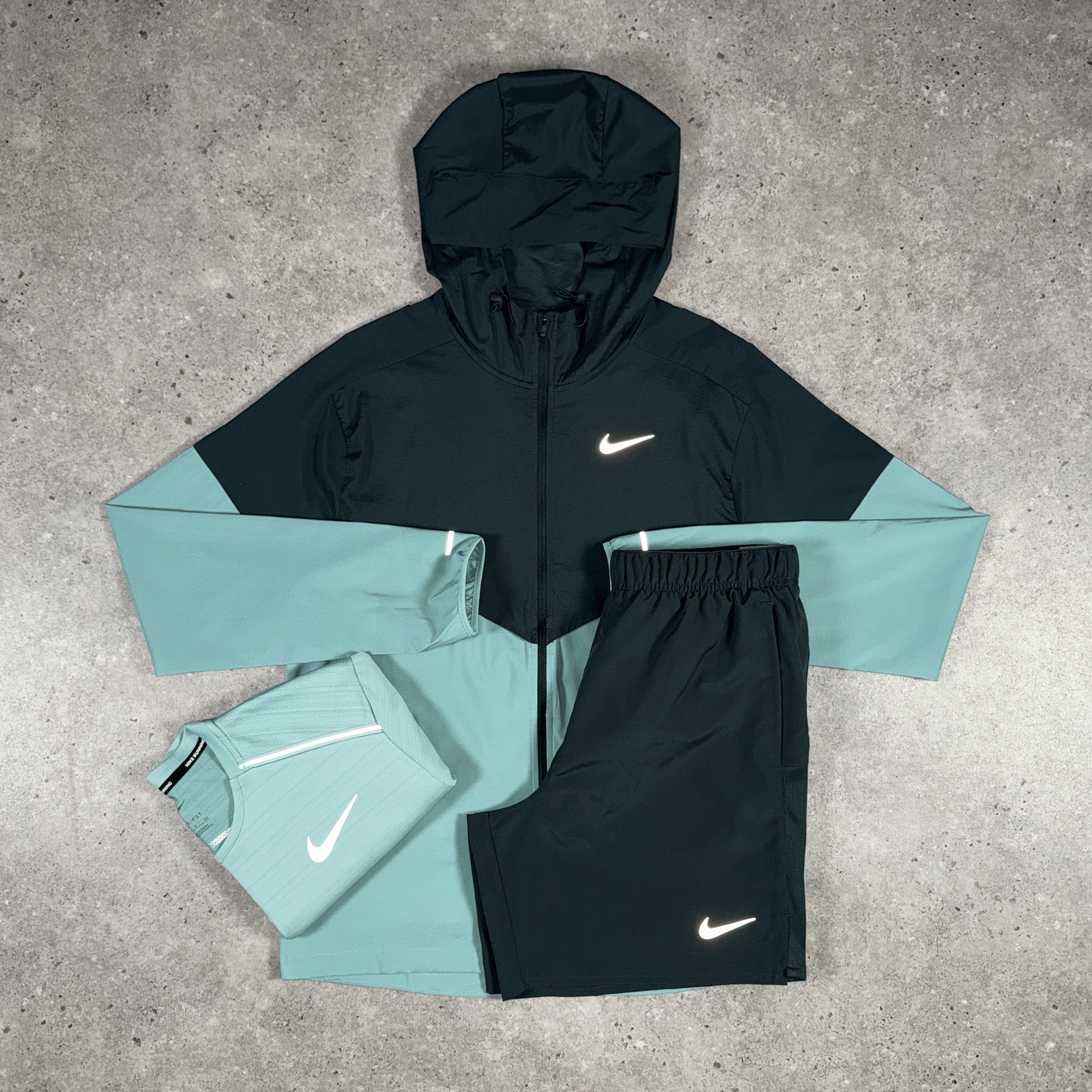 Nike windrunner miler challenger short tri-set 'seaweed/cannon'