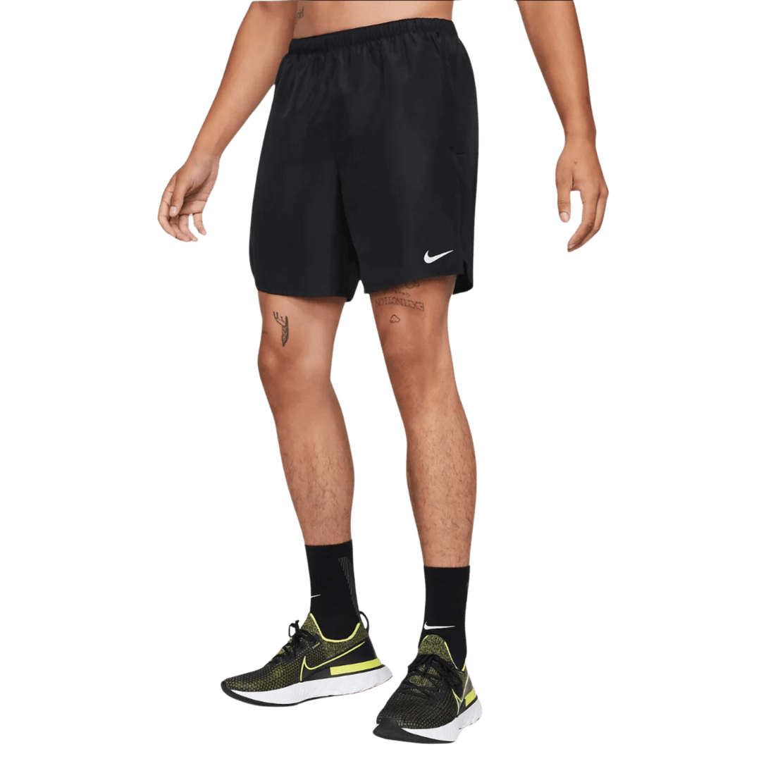 Nike challenger 18cm shorts 'black'