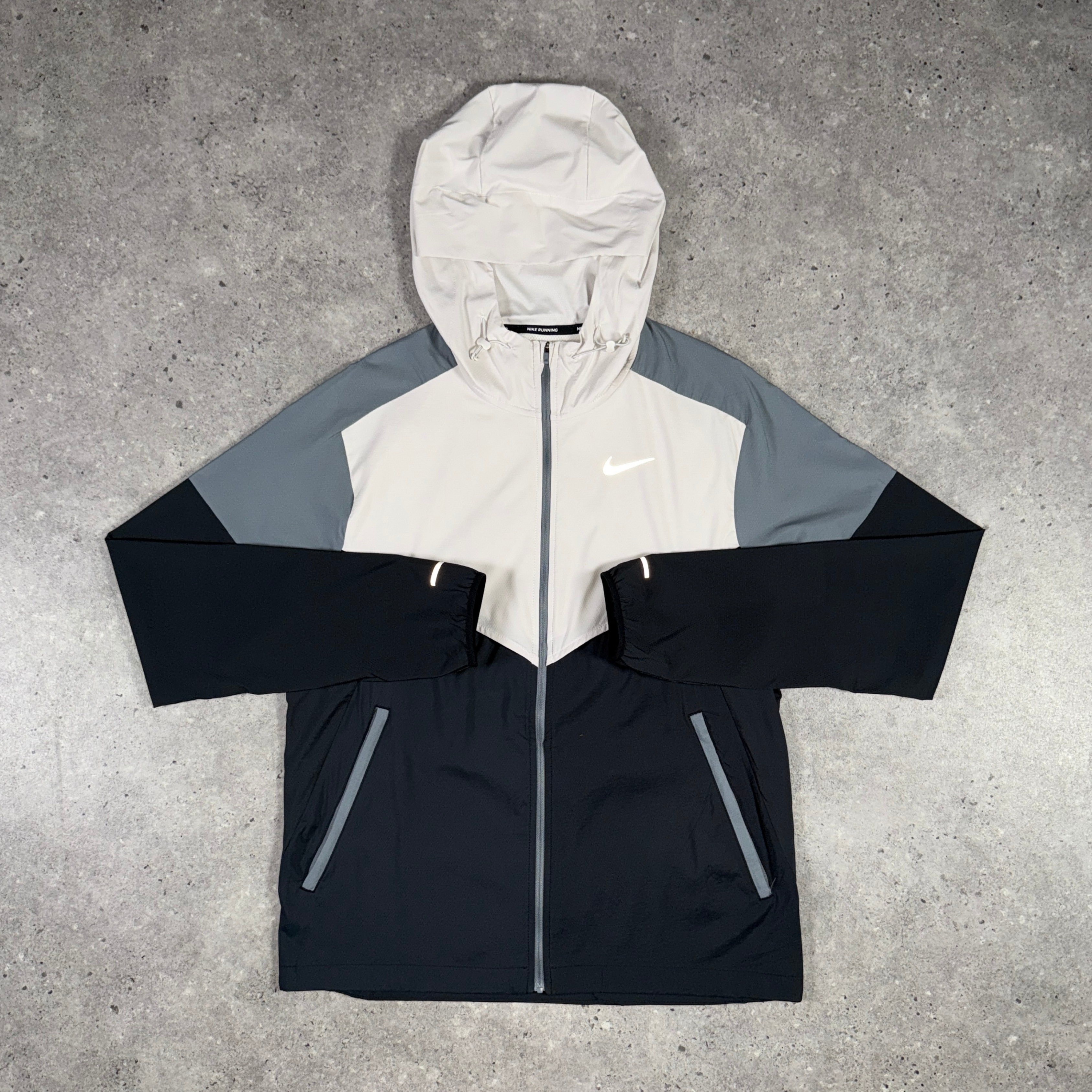 Nike windrunner miler challenger short tri-set 'light bone/black'