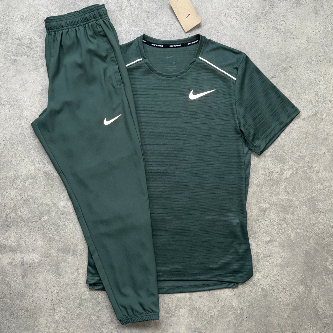 Nike challenger woven running pants 'vintage green'