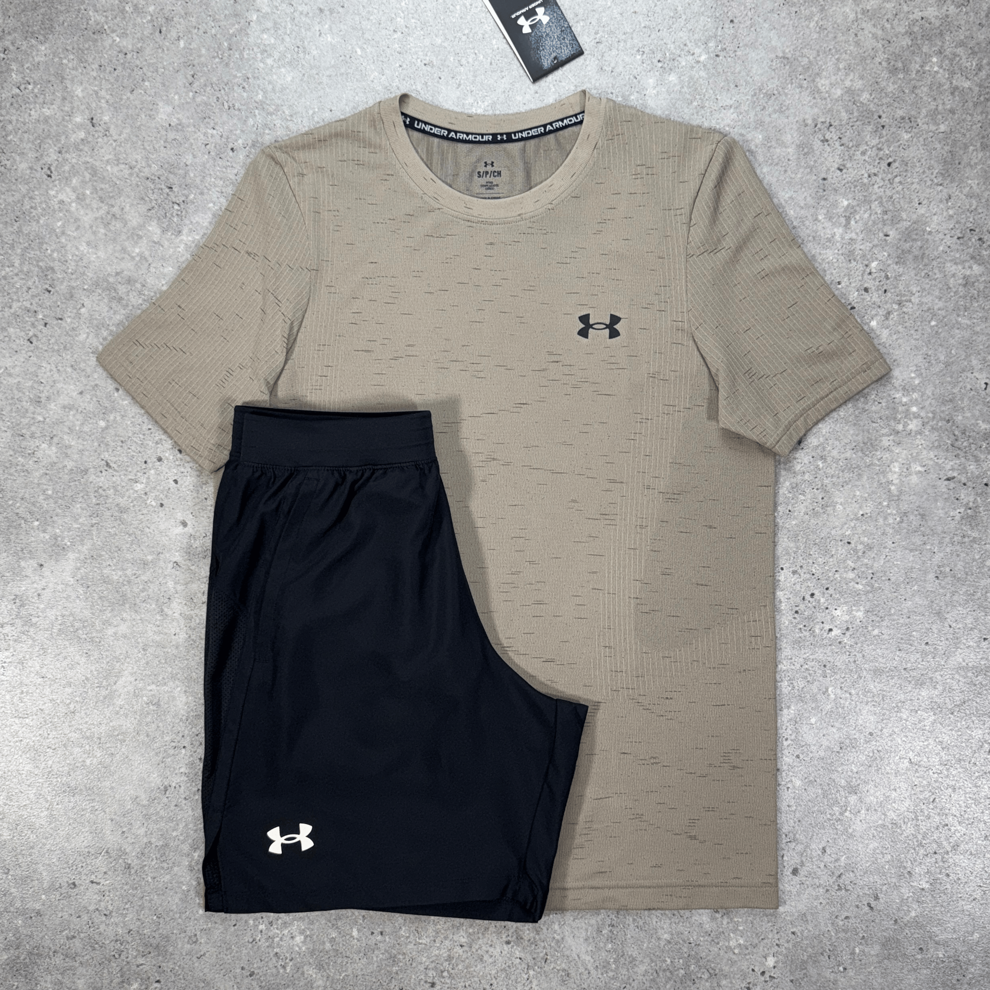 Under armour velocity t-shirt 'beige'