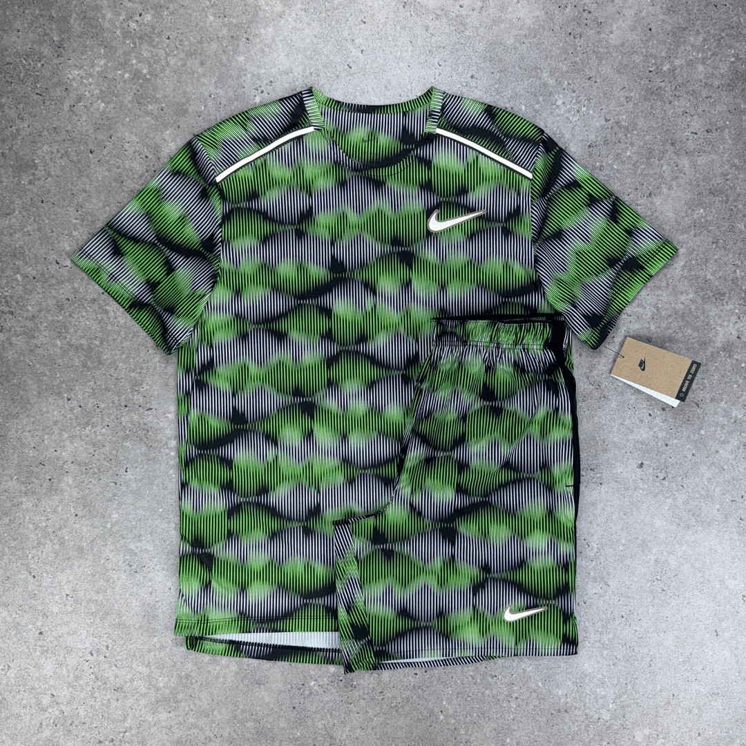 Nike graphic miler set 'green strike'