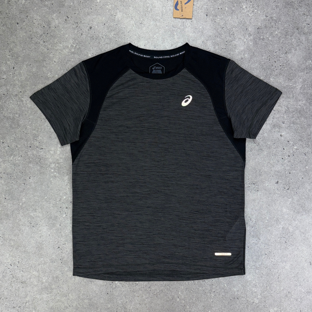 Asics road t-shirt 'black/grey'