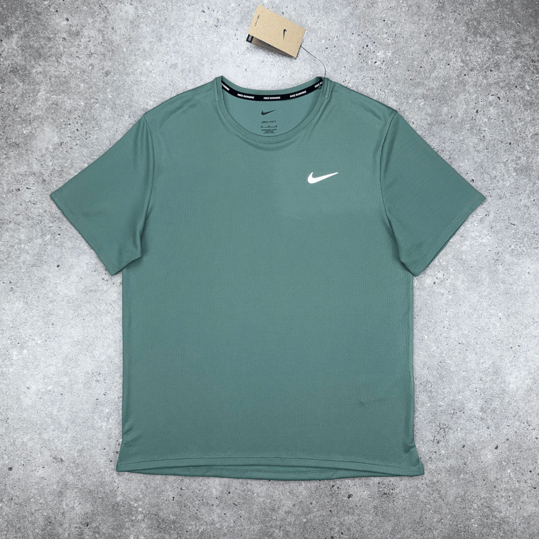 Nike uv miler 'clay green'