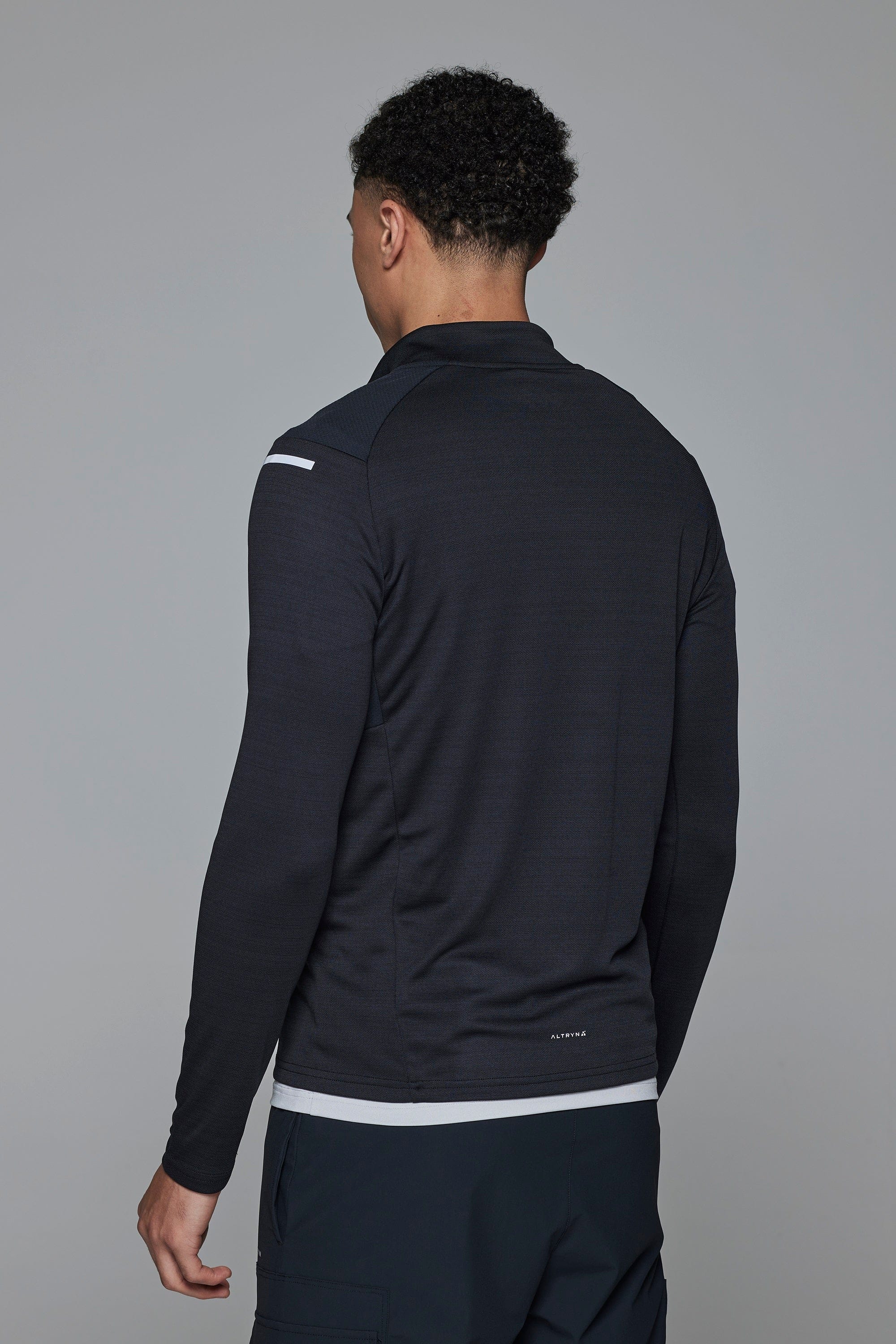 Altryn Pike Tech 1/4 Zip Top 'Black'