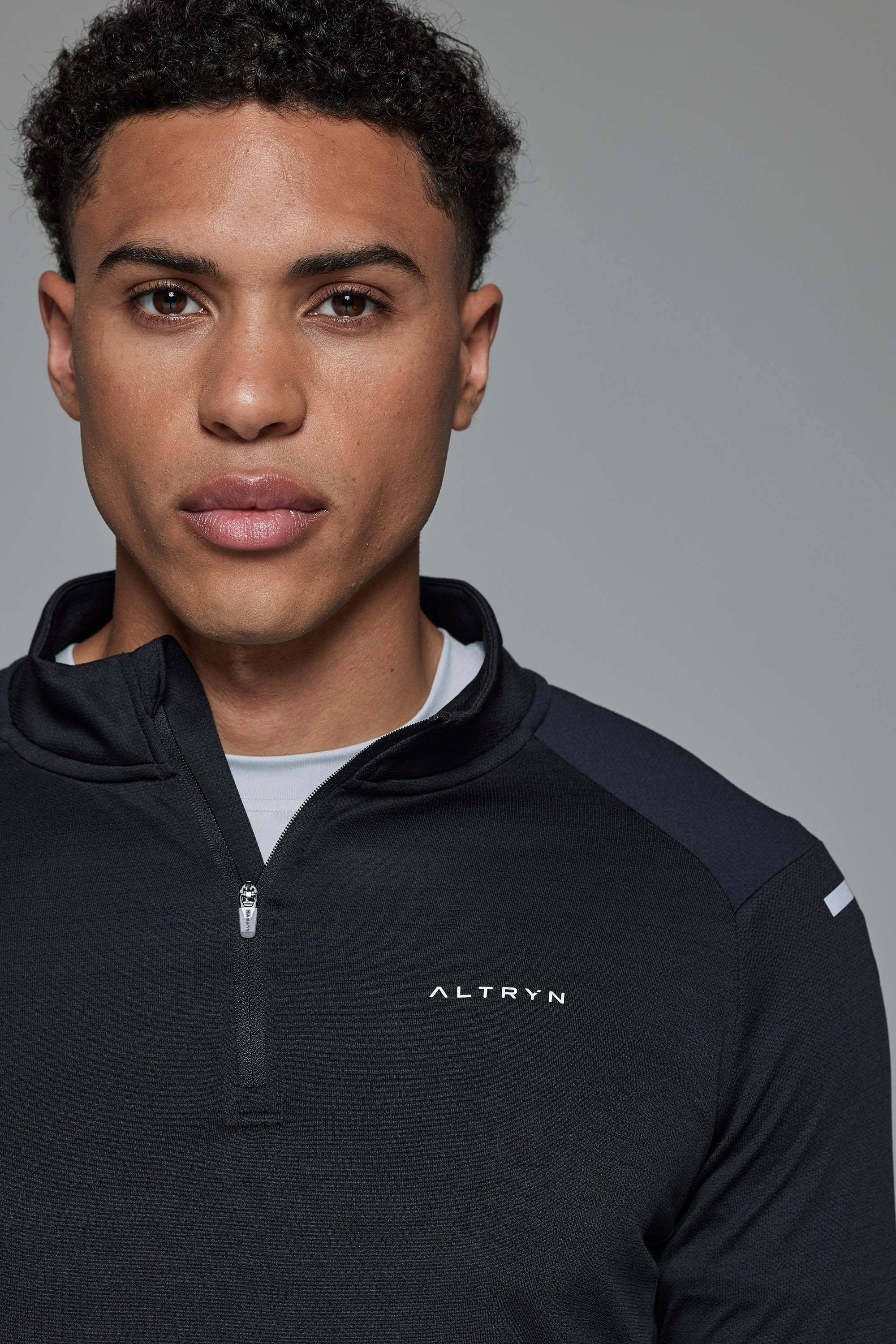 Altryn Pike Tech Quarter Zip Set 'Black'