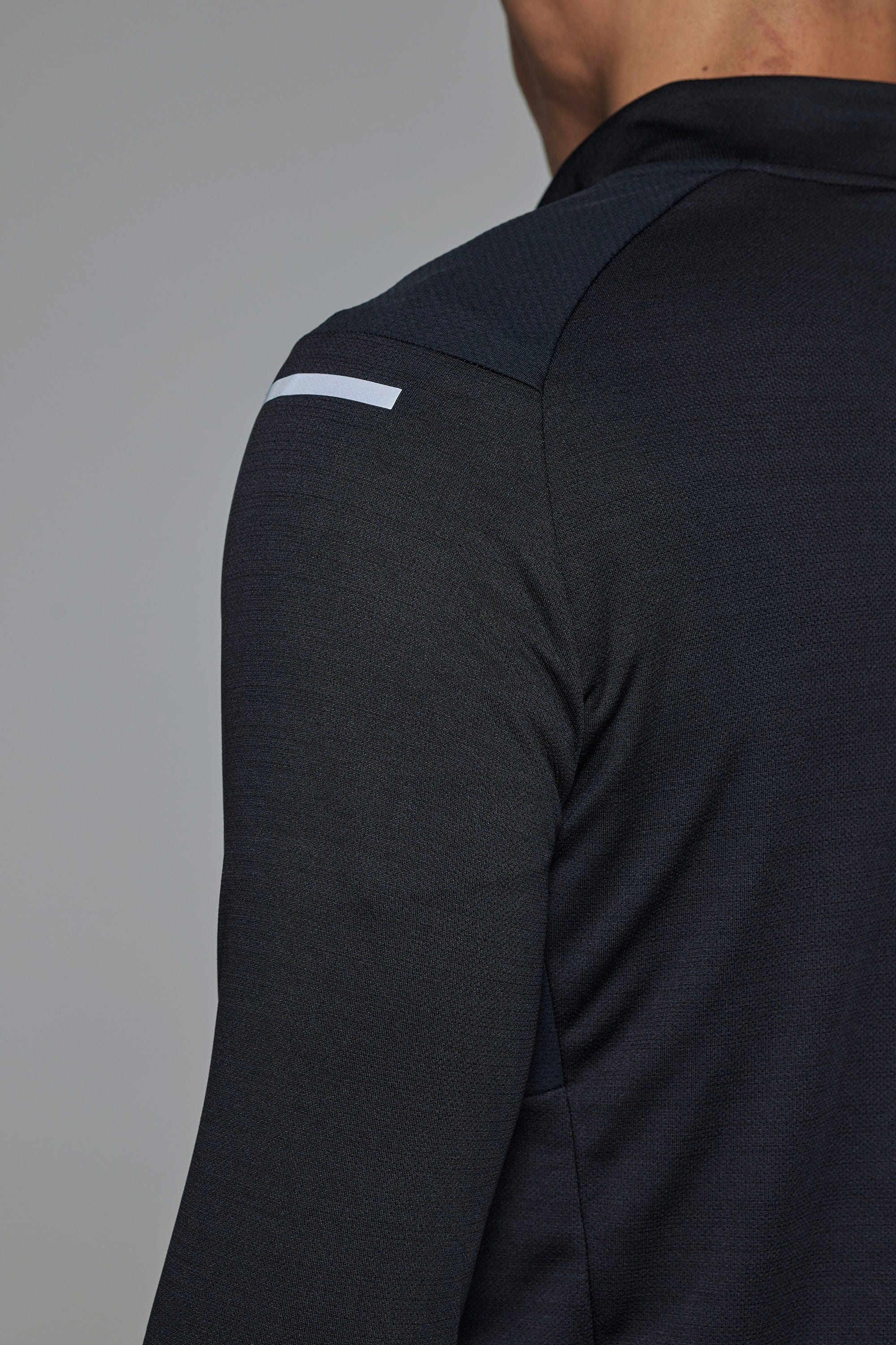 Altryn Pike Tech 1/4 Zip Top 'Black'