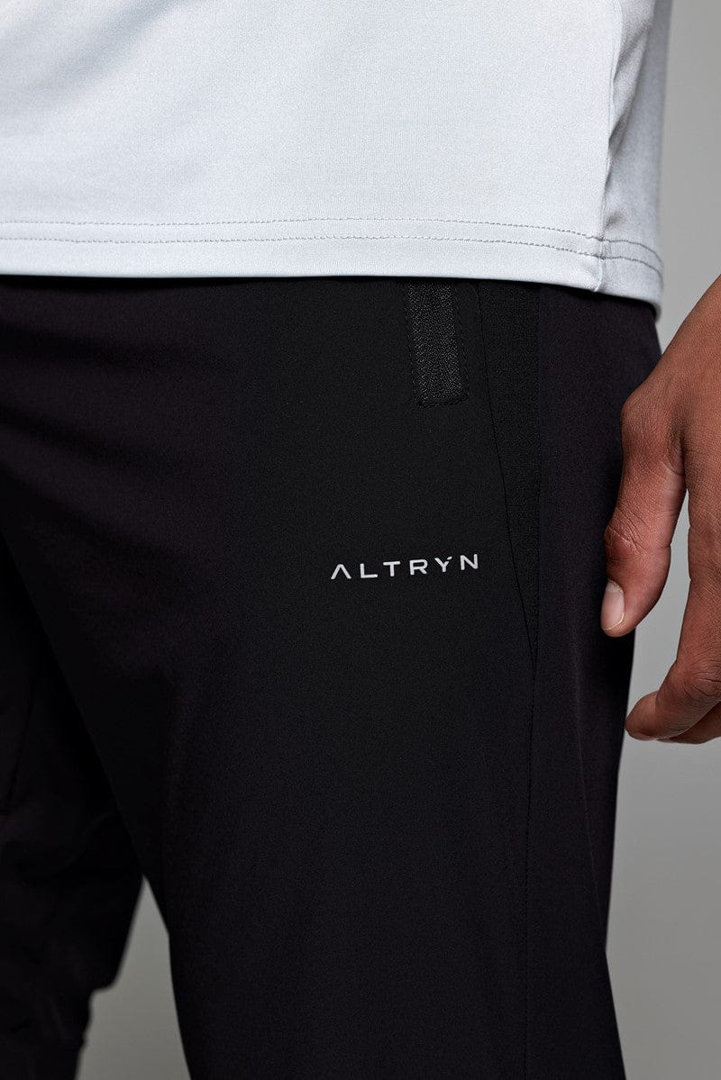 Altryn Pike Tech Quarter Zip Set 'Black'