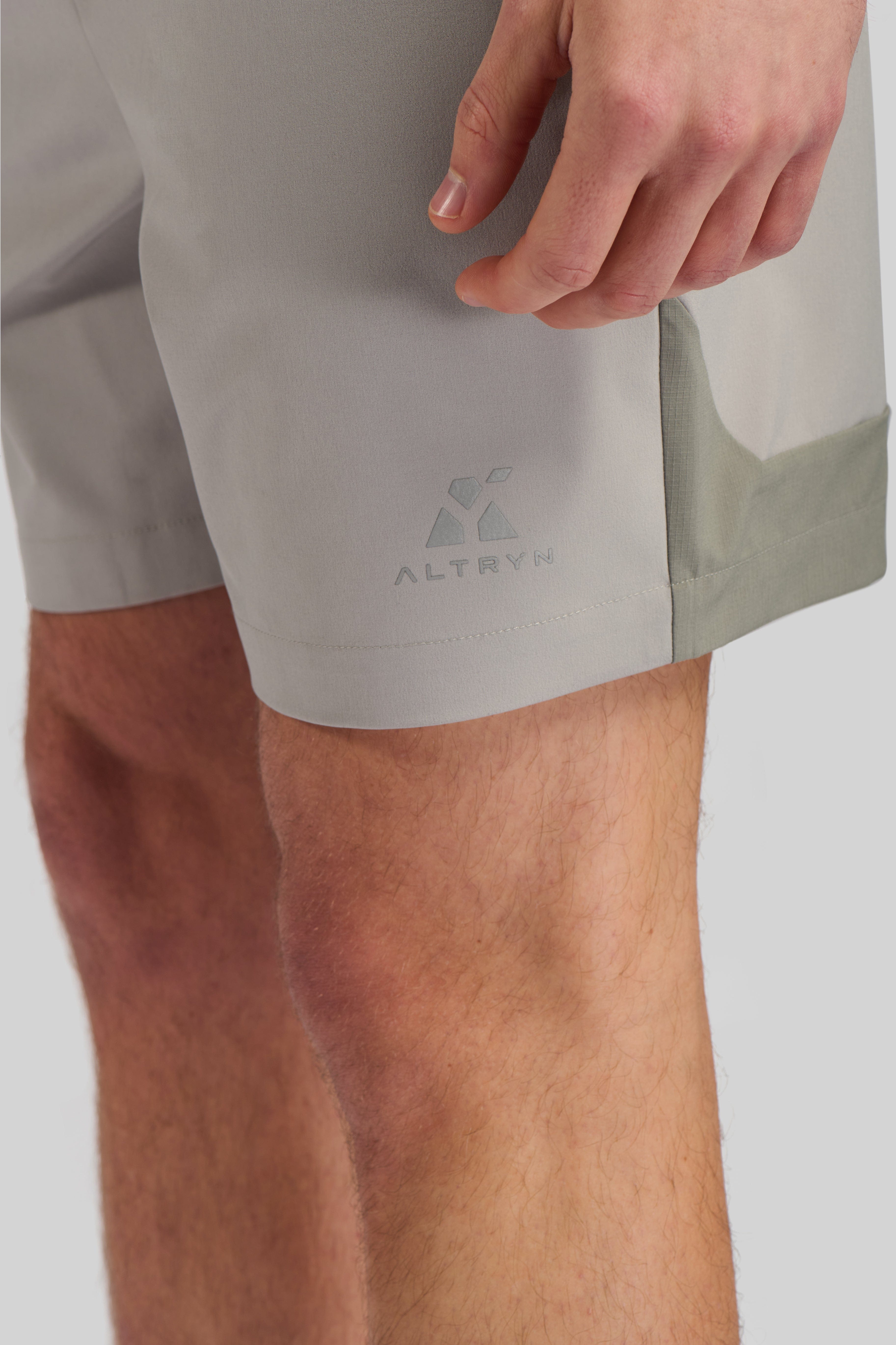 Altryn Elliot Tech Shorts 'Grey Mix'