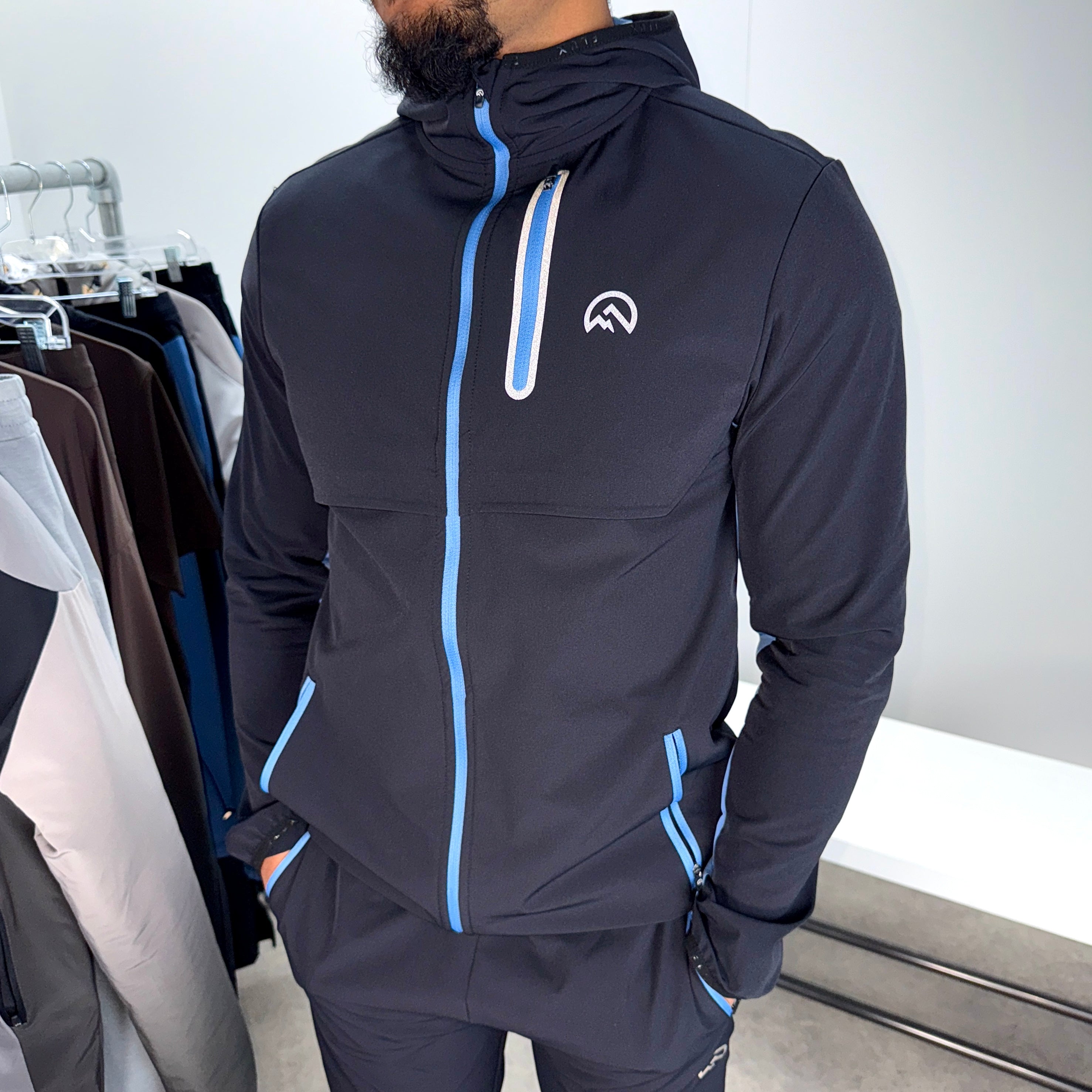 Men's Flux versatility jacket in black and airforce