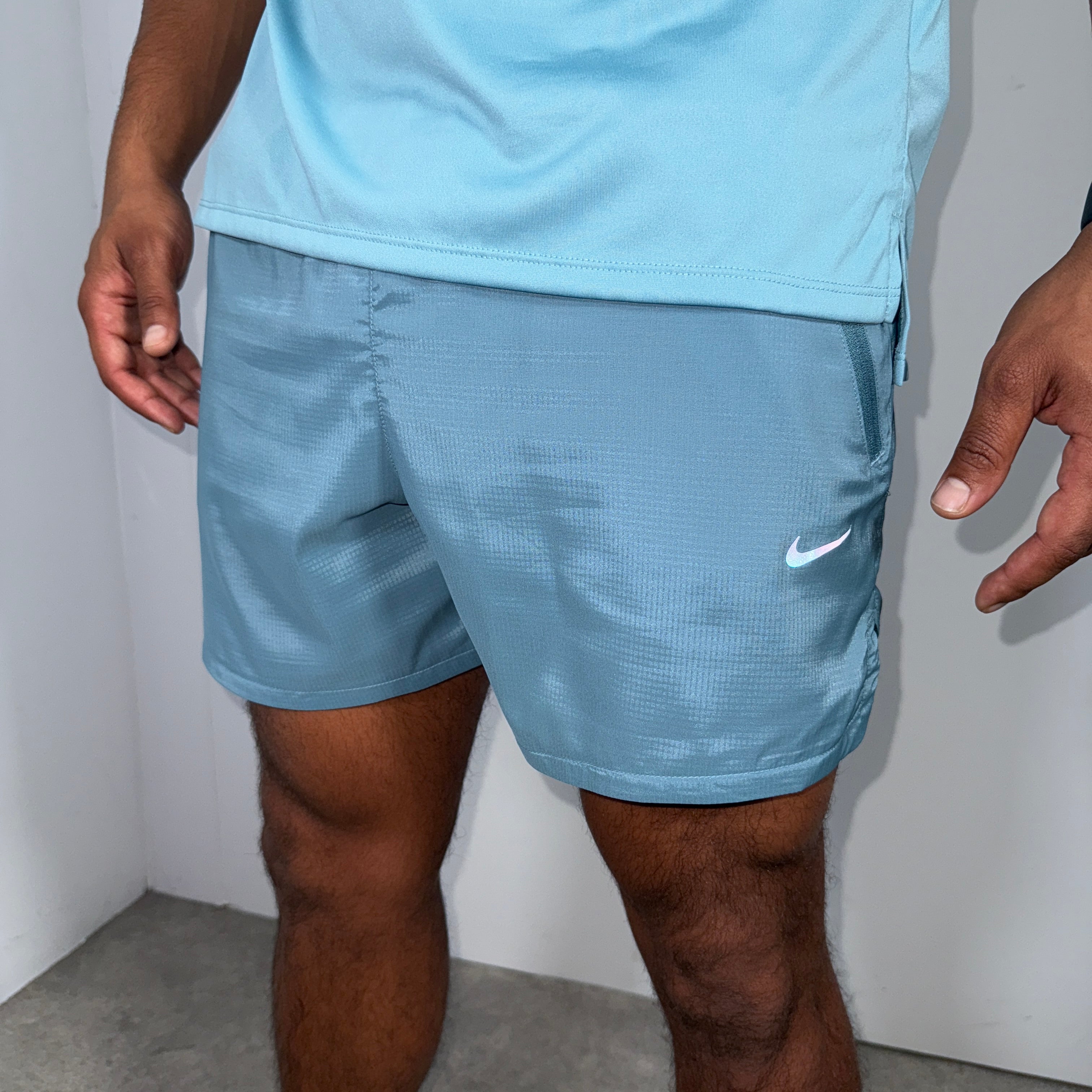 Nike stride running division 13cm shorts 'smokey blue'