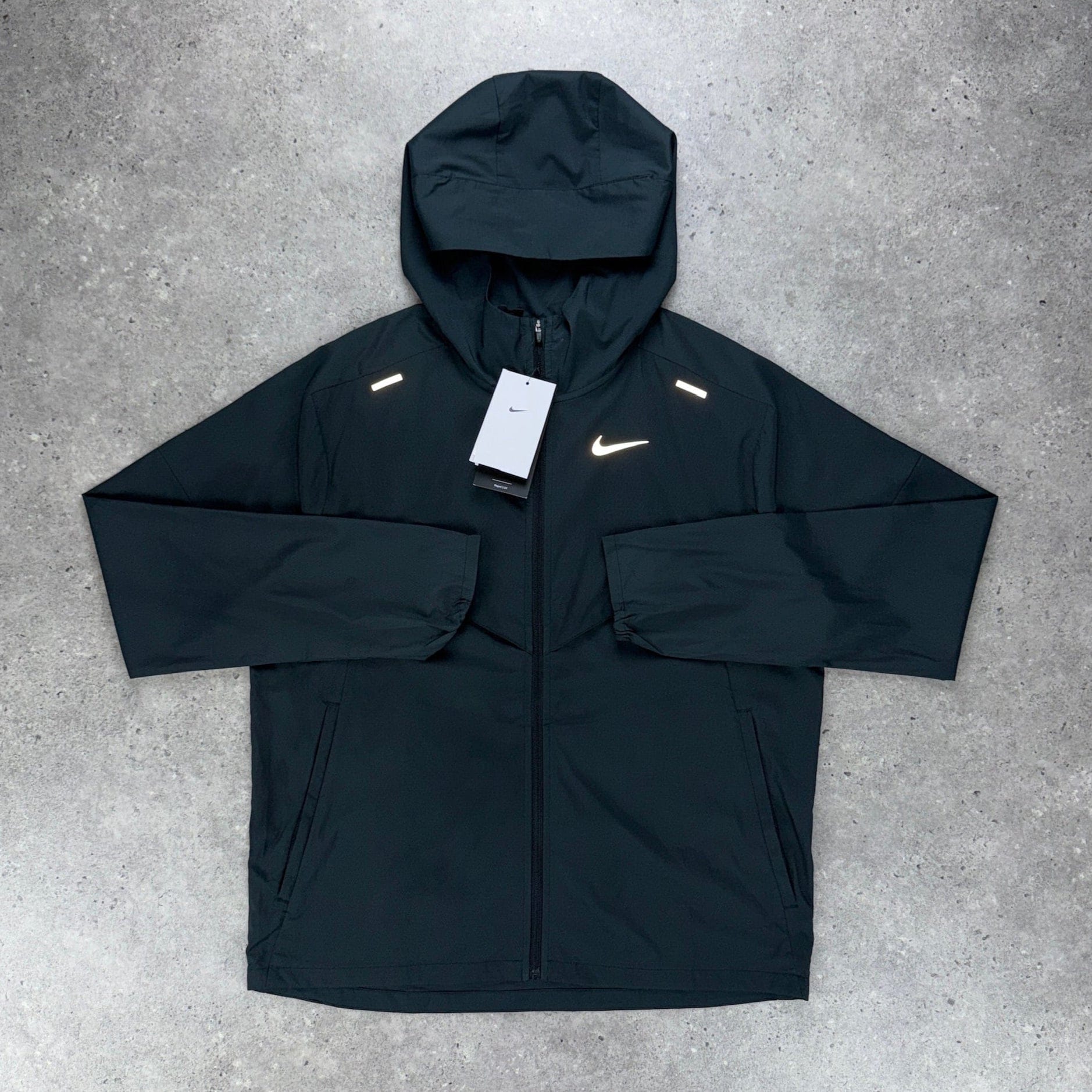 Men's Nike repel windrunner jacket in black