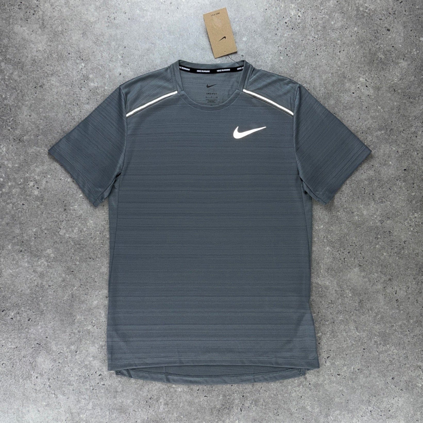 Men's Nike miler 1.0 T-shirt in grey