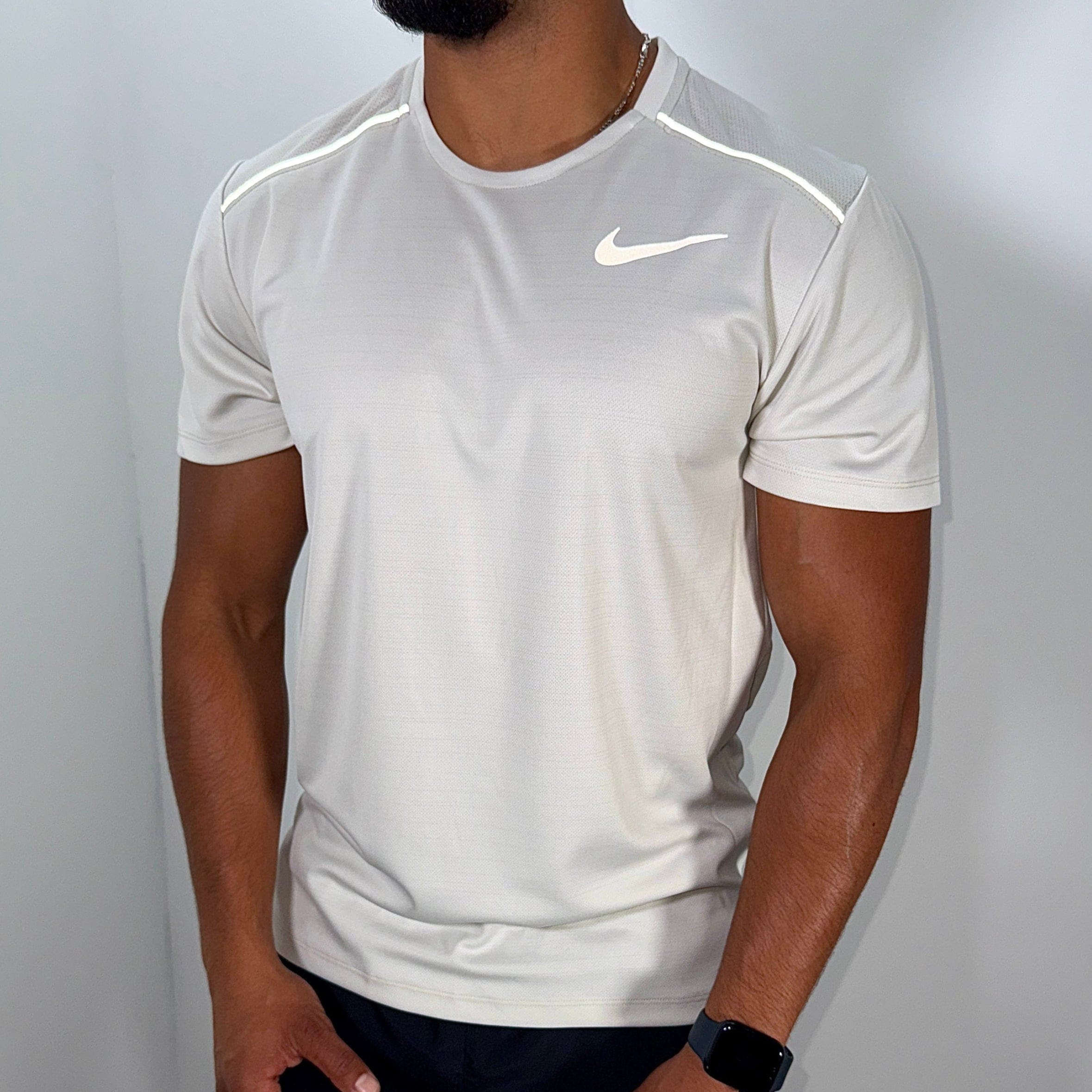Nike miler 1.0 T-shirt 'light bone'