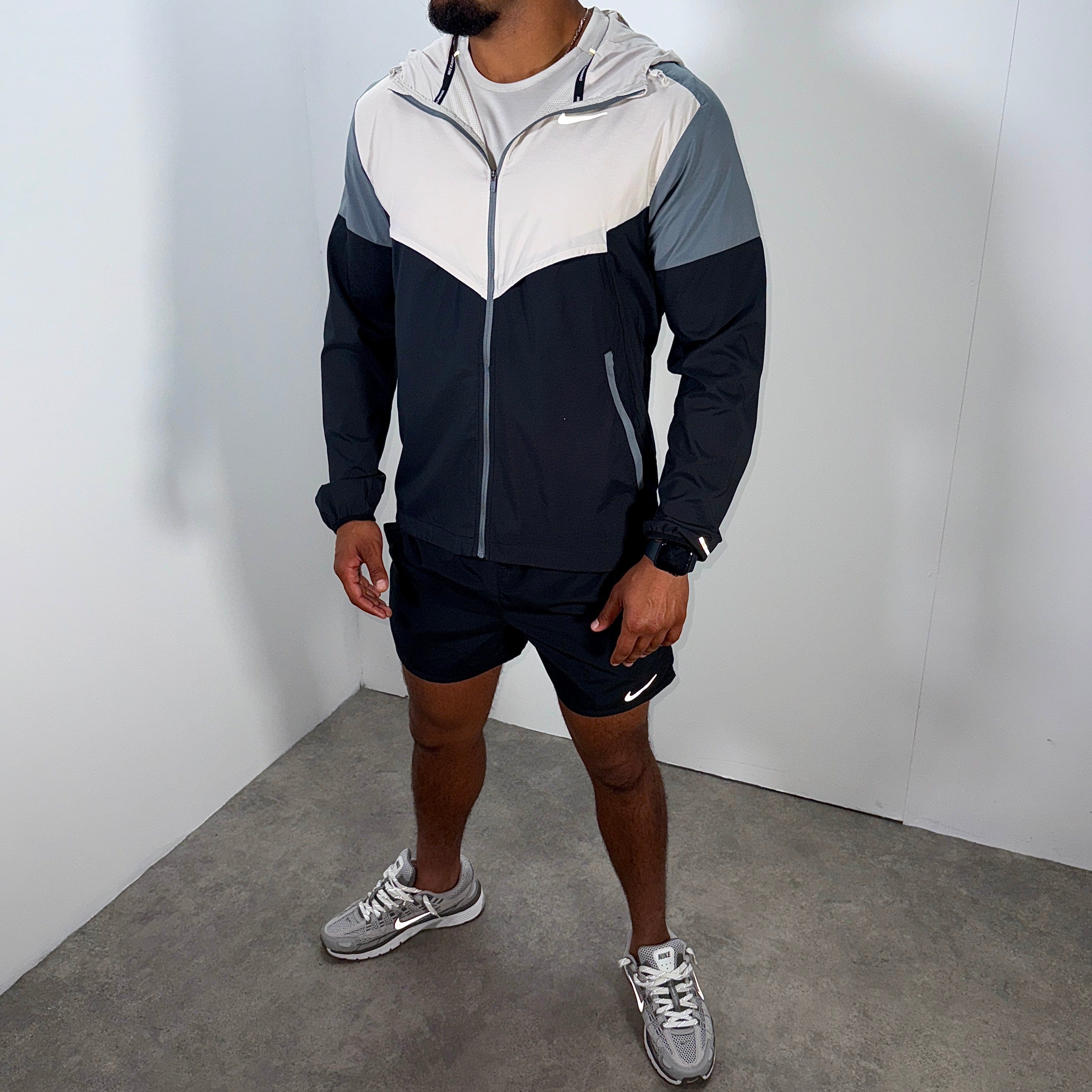 Nike repel windrunner jacket 'light bone'