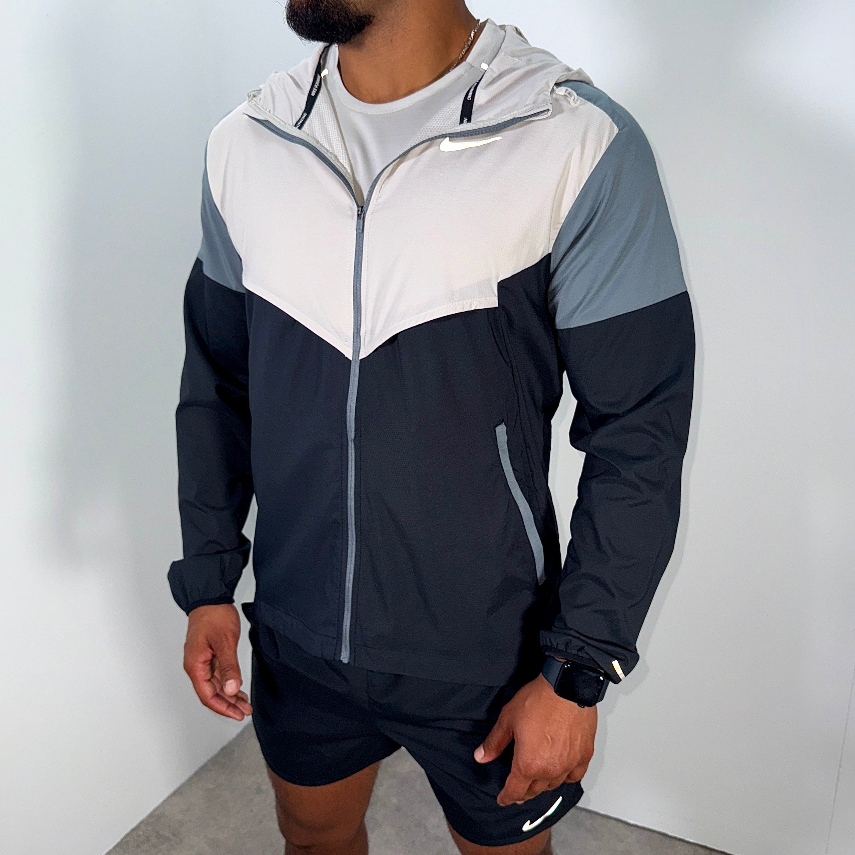 Nike windrunner short set 'light bone/black'