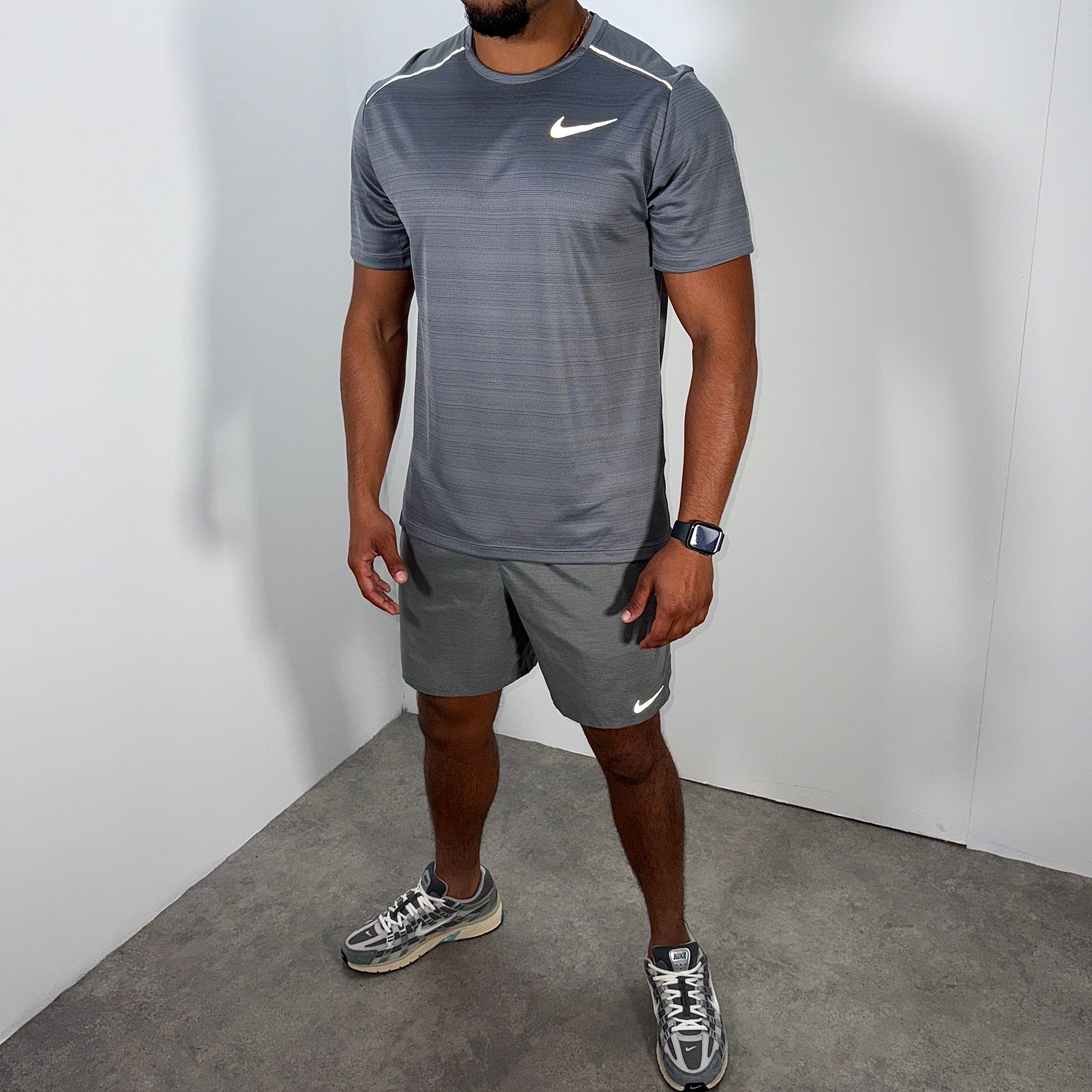 Nike miler 1.0 T-shirt 'grey'