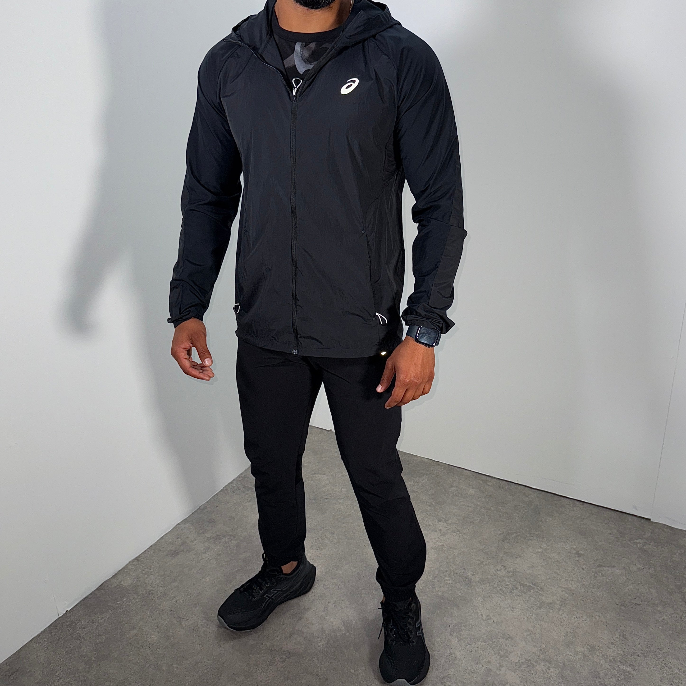 Asics run hood jacket 'black'
