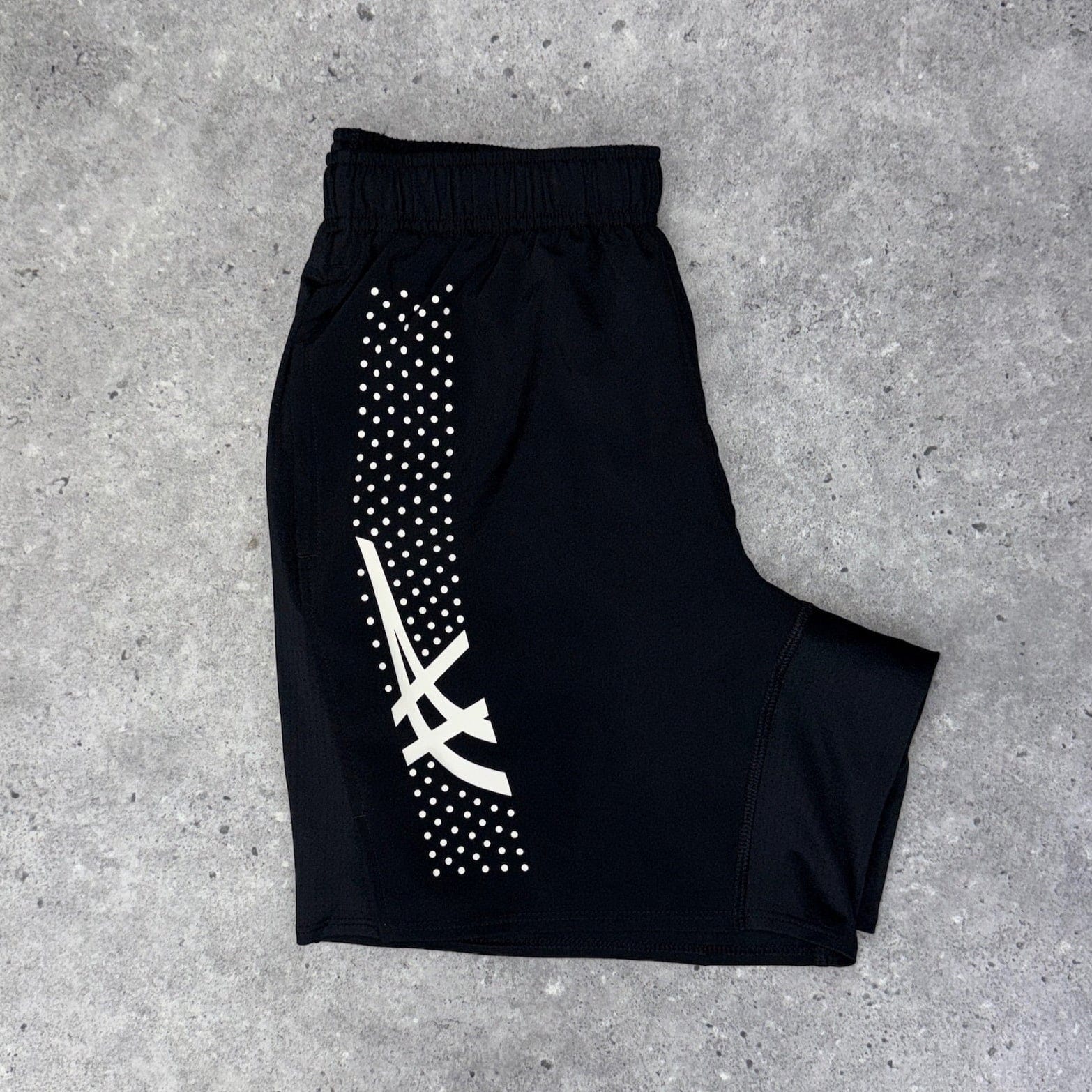 Men's Asics icon short 18cm in black