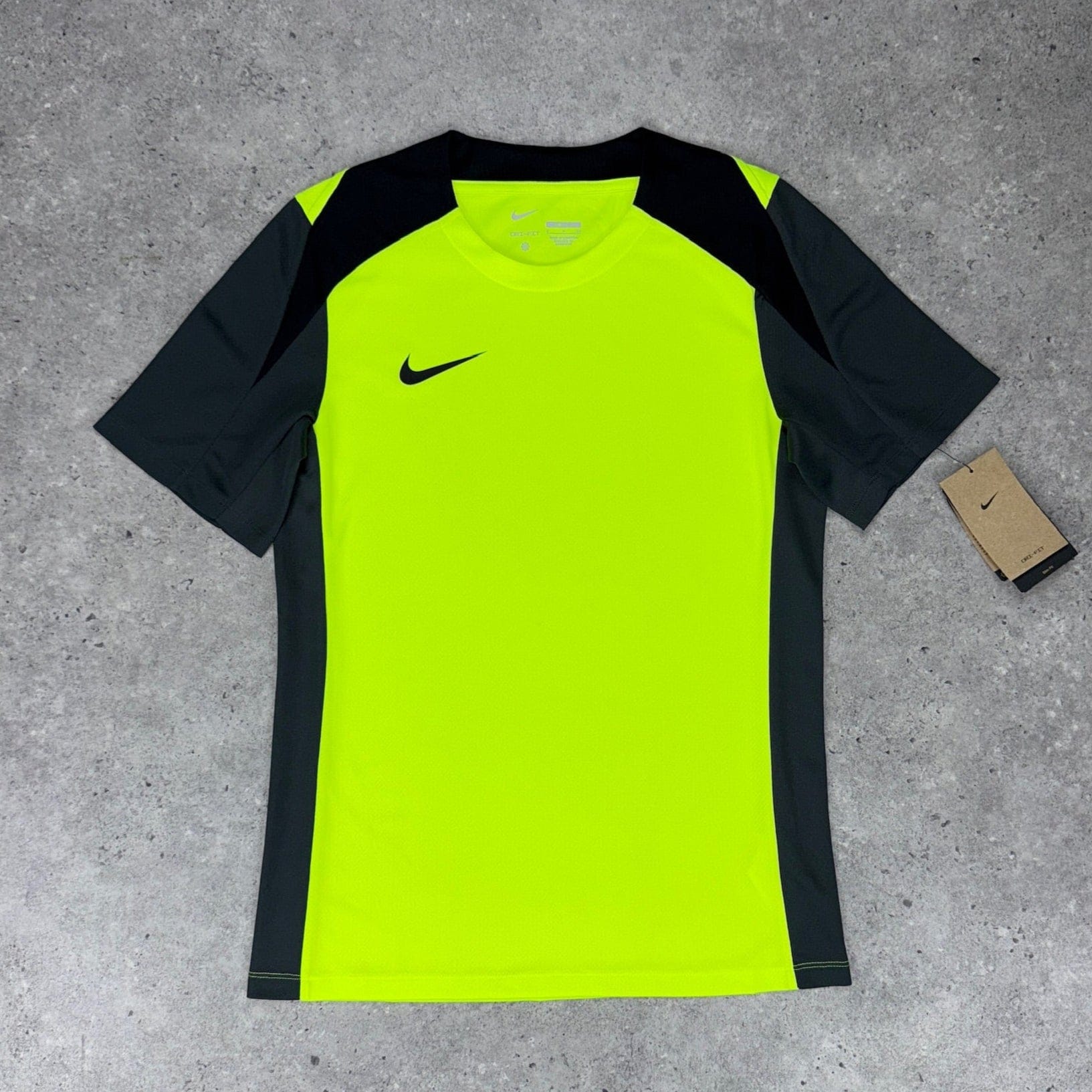 Nike academy strike t-shirt 'volt/black' - Main Image