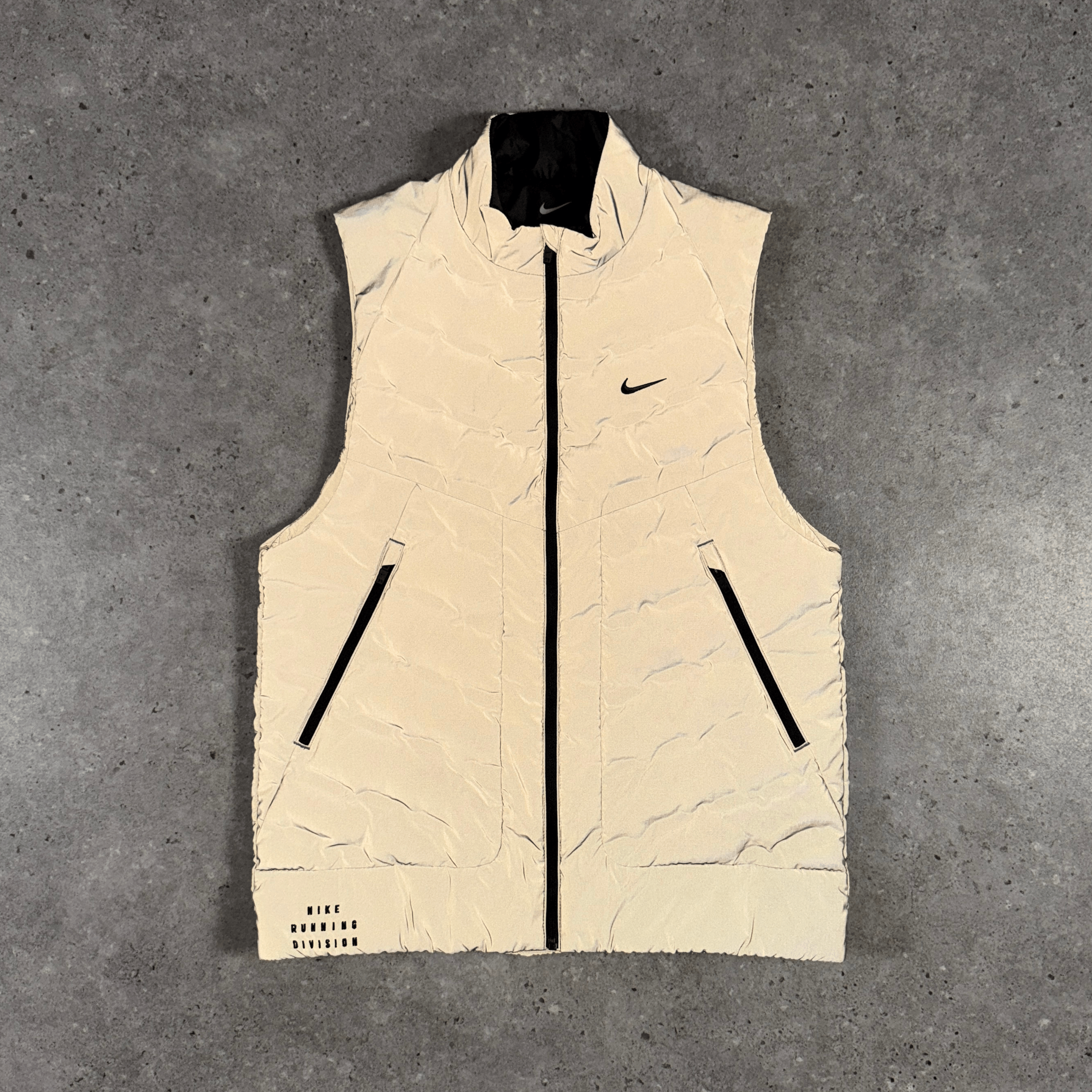 Men's Nike run division reflective gilet in reflect silver