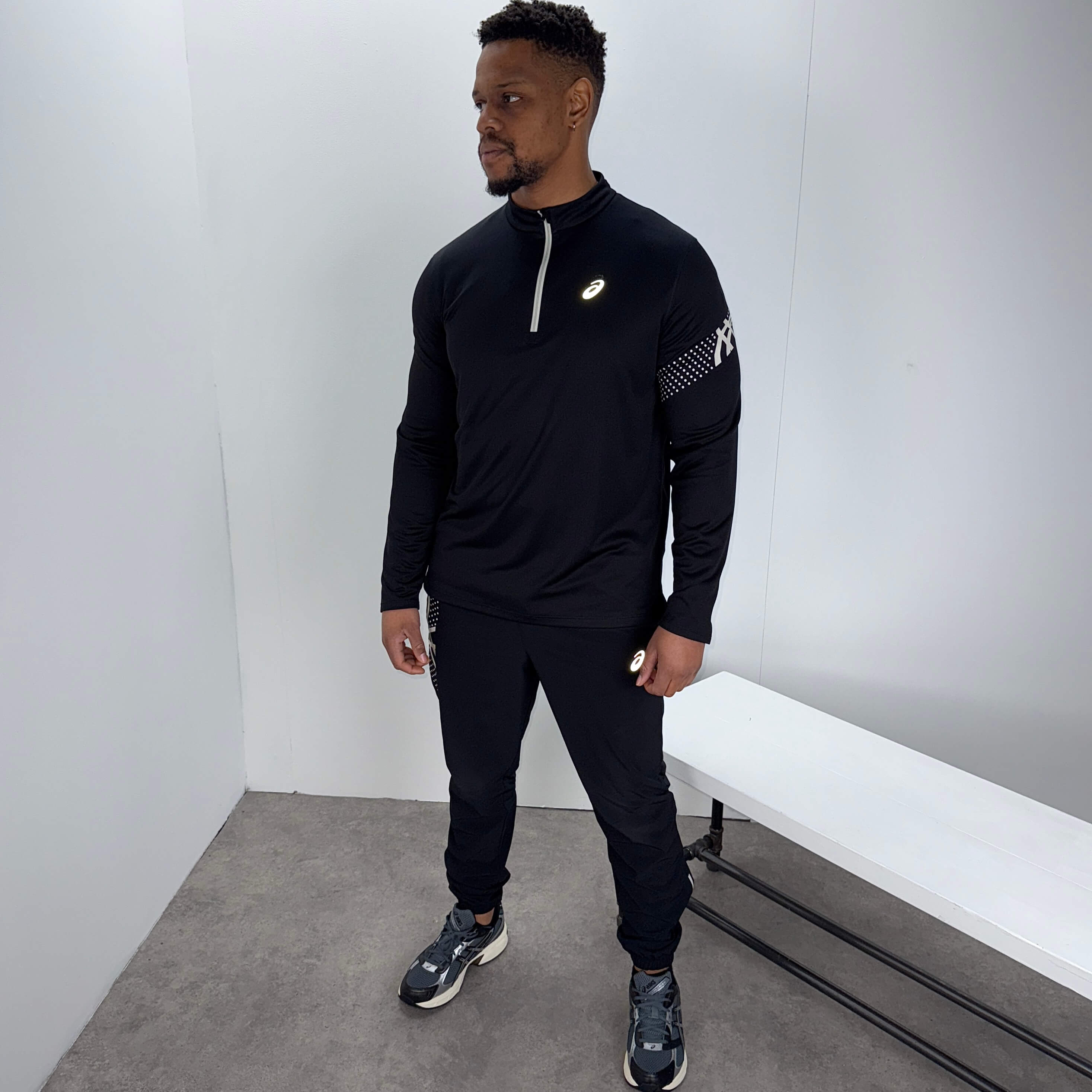 ASICS Icon 1/4 Zip Top 'Black'