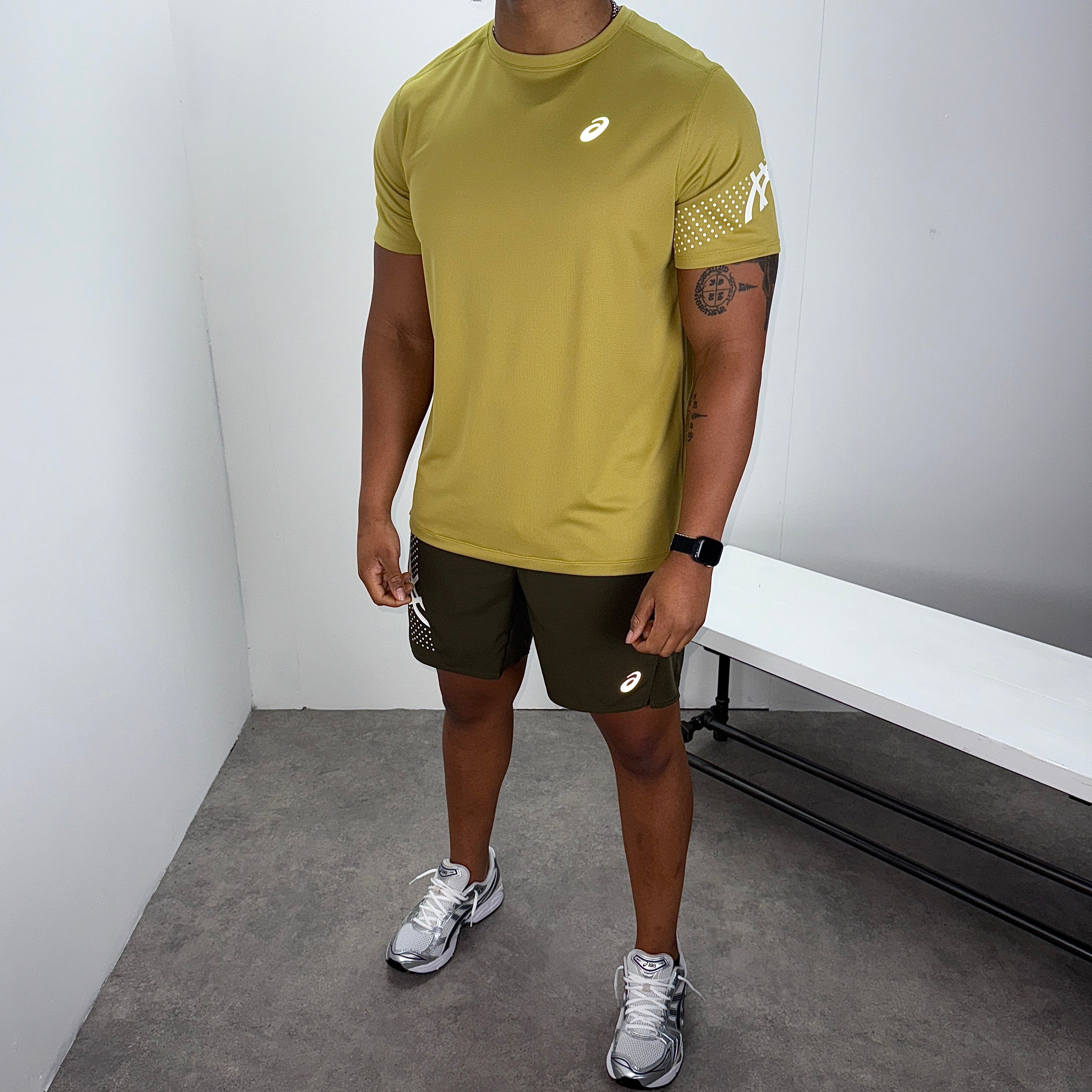 Asics icon t-shirt set 'lemongrass/brownstone'