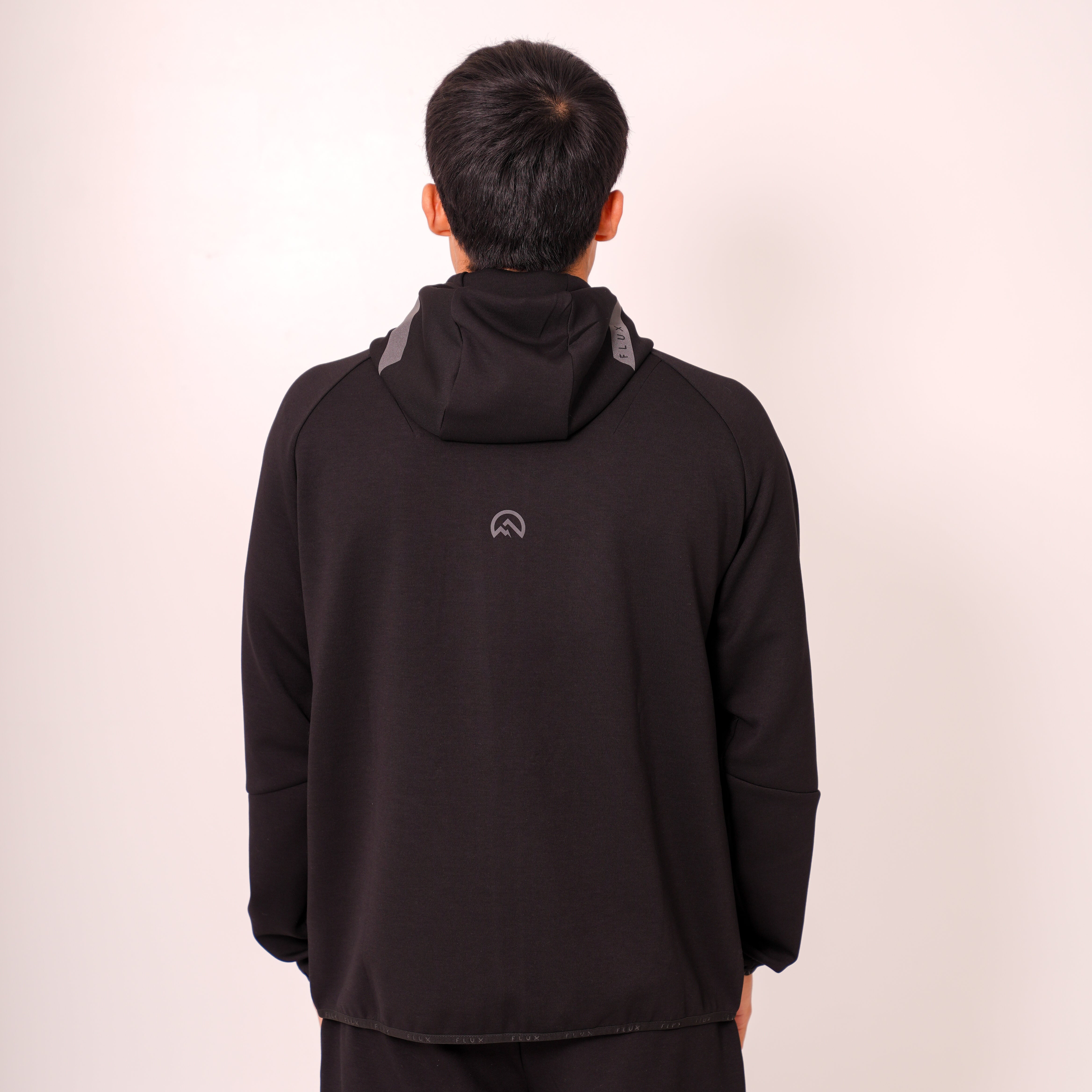 Flux velar jacket 'black' AW25