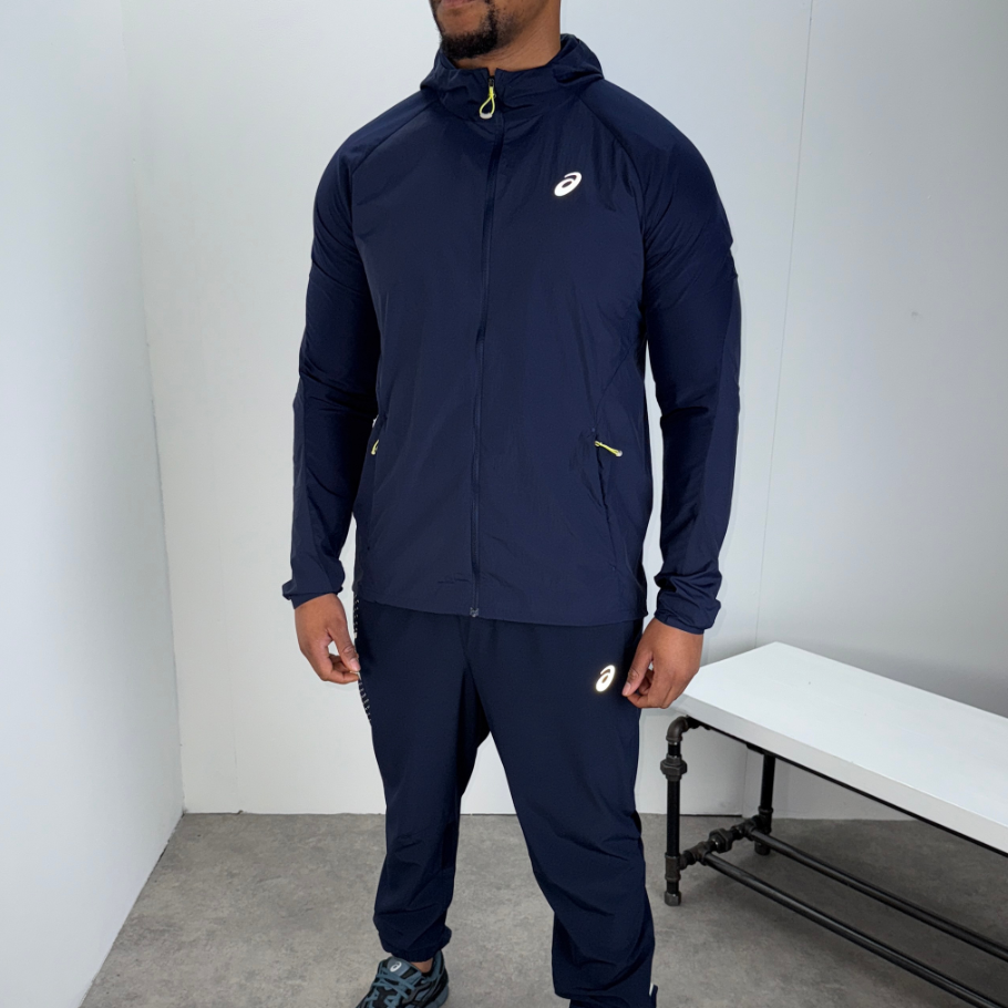 Men's Asics road lightweight icon jacket pants set in midnight