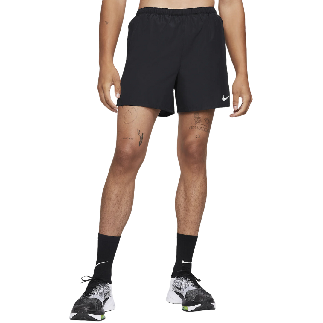 Nike challenger 13cm shorts 'black'
