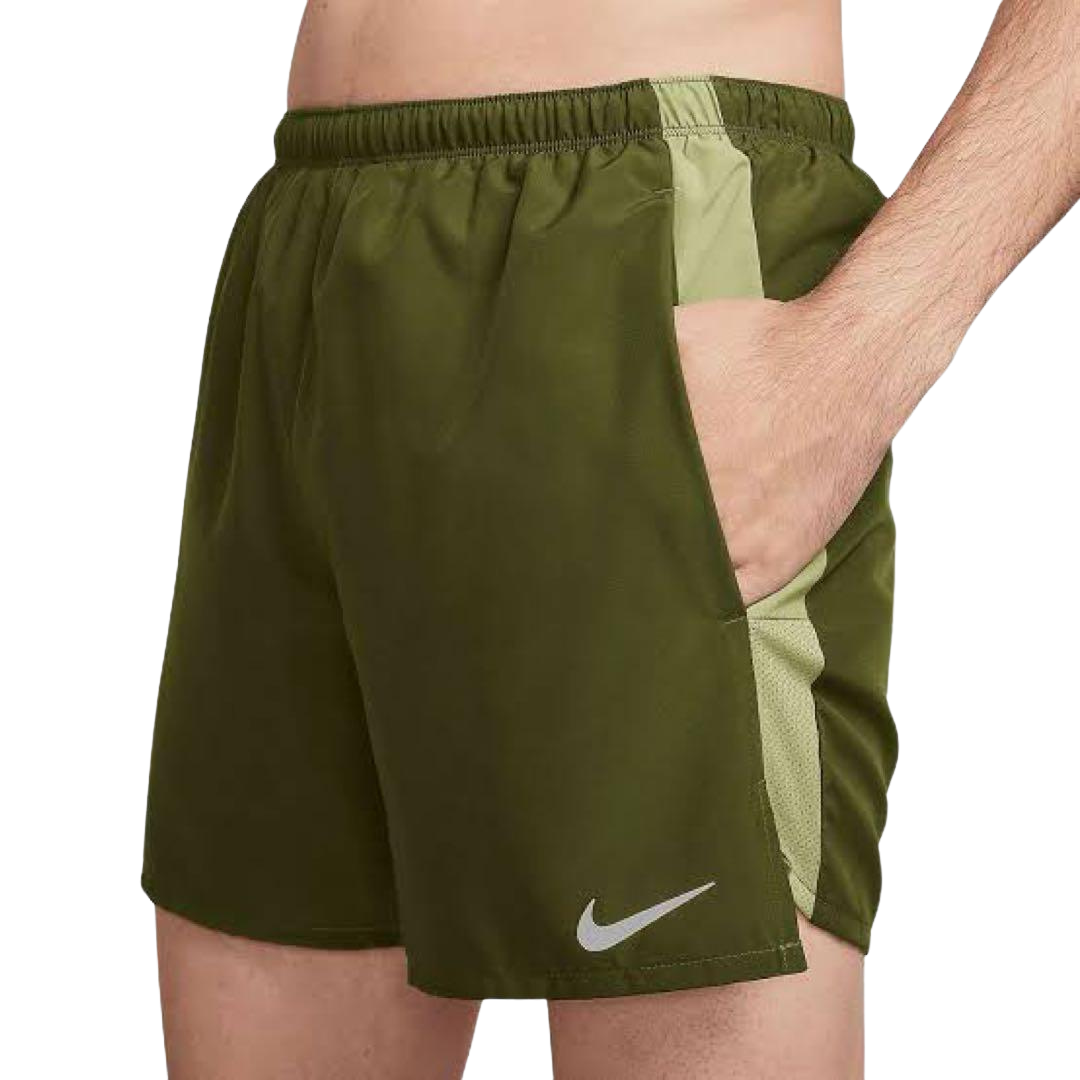 Nike challenger 13cm shorts 'rough green/khaki'