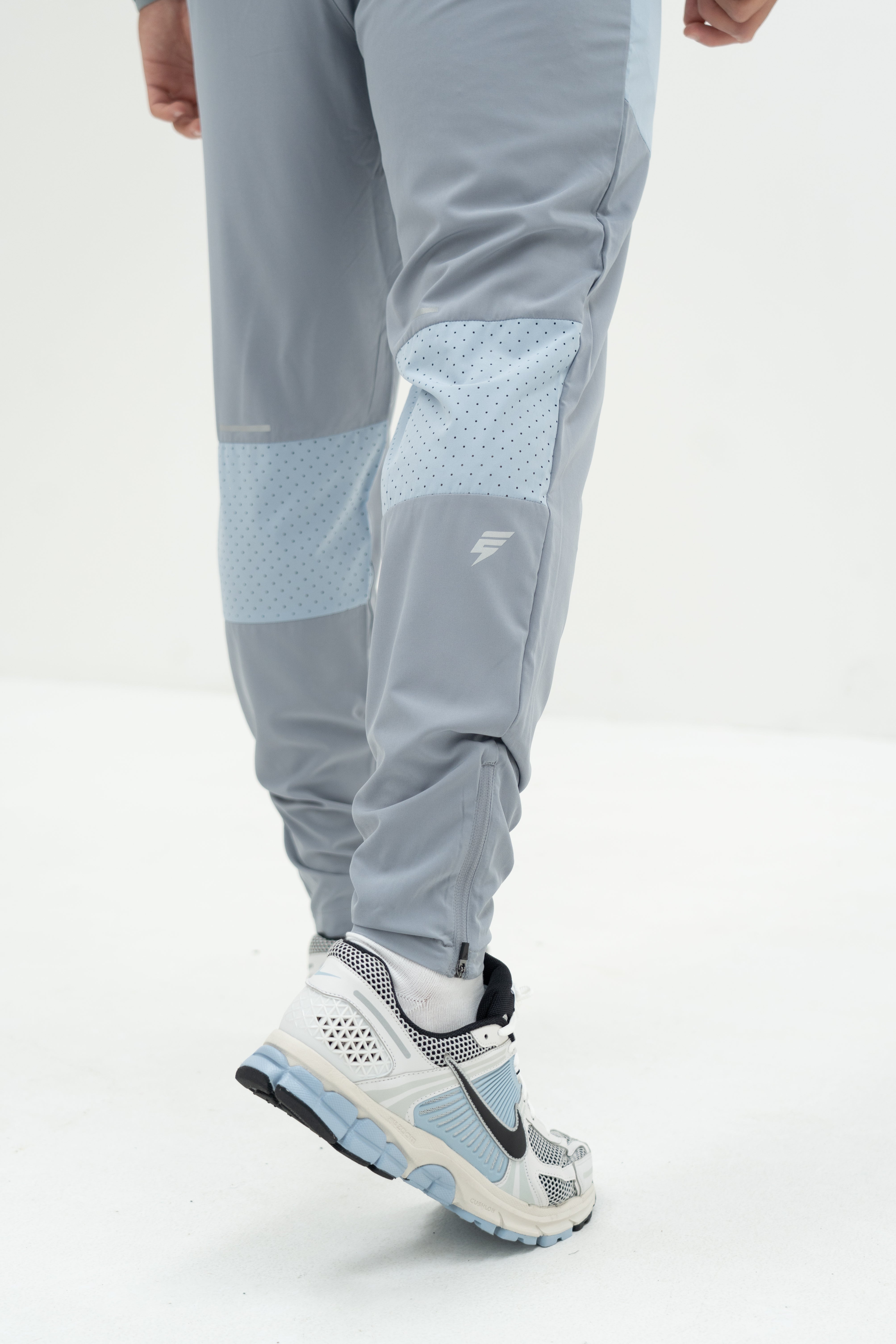 Elude split pant 'baby blue'