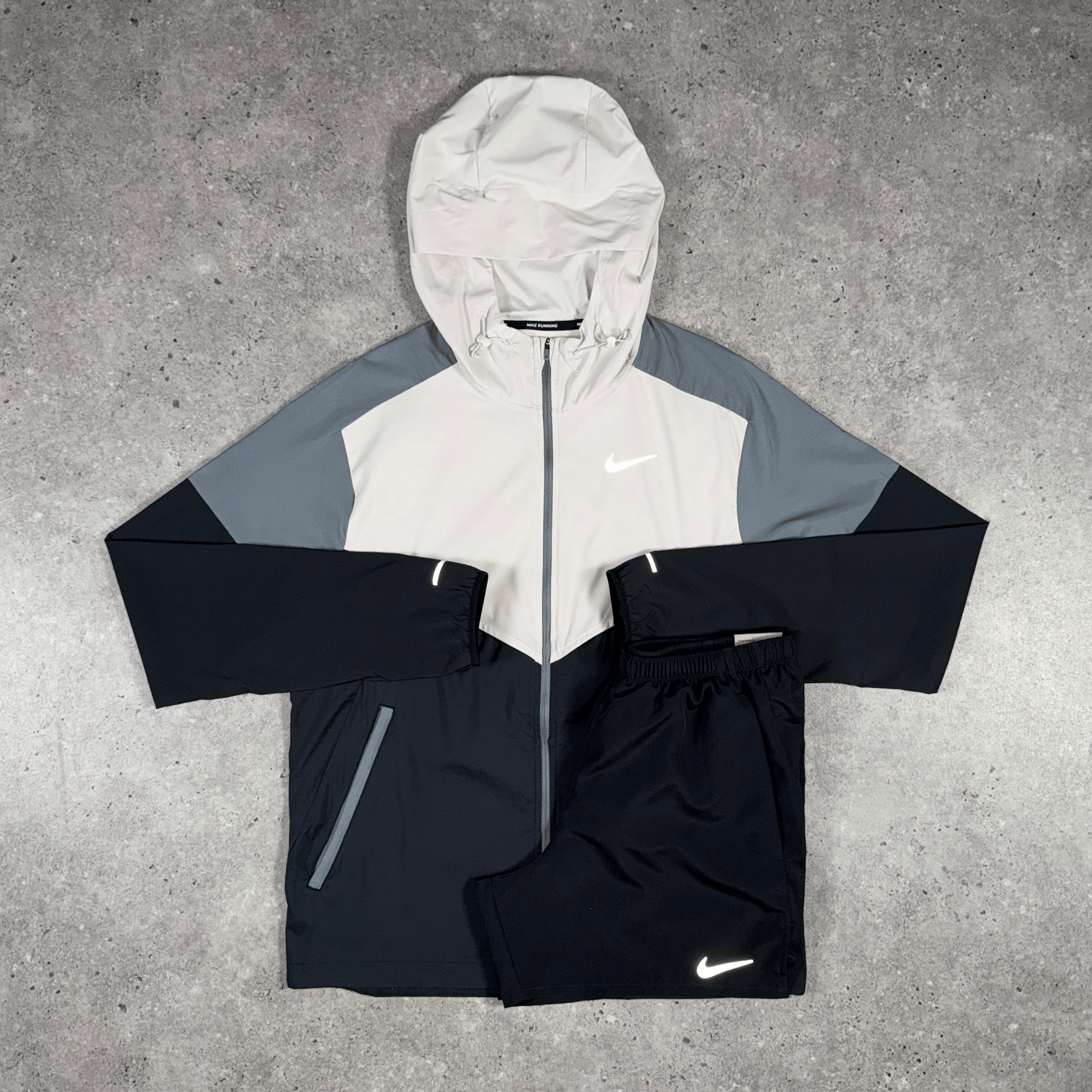 Nike windrunner short set 'light bone/black'