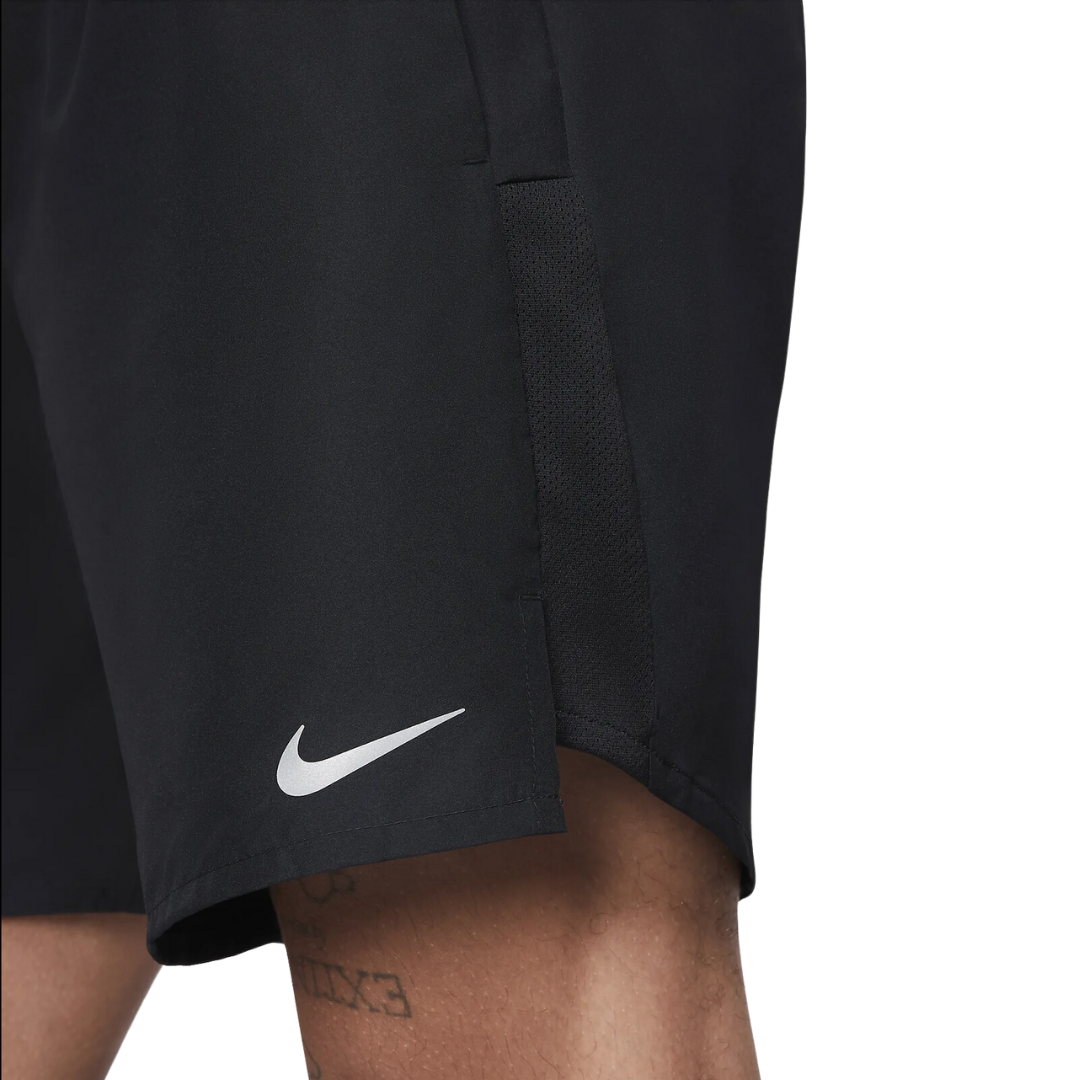 Nike challenger 18cm shorts 'black'