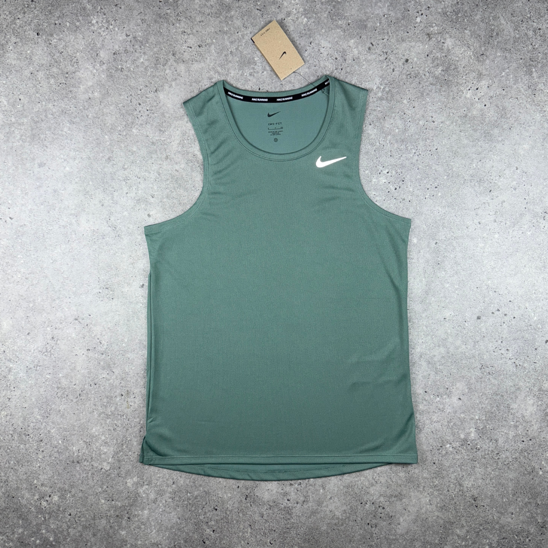 Nike dri-fit miler vest 'clay green'