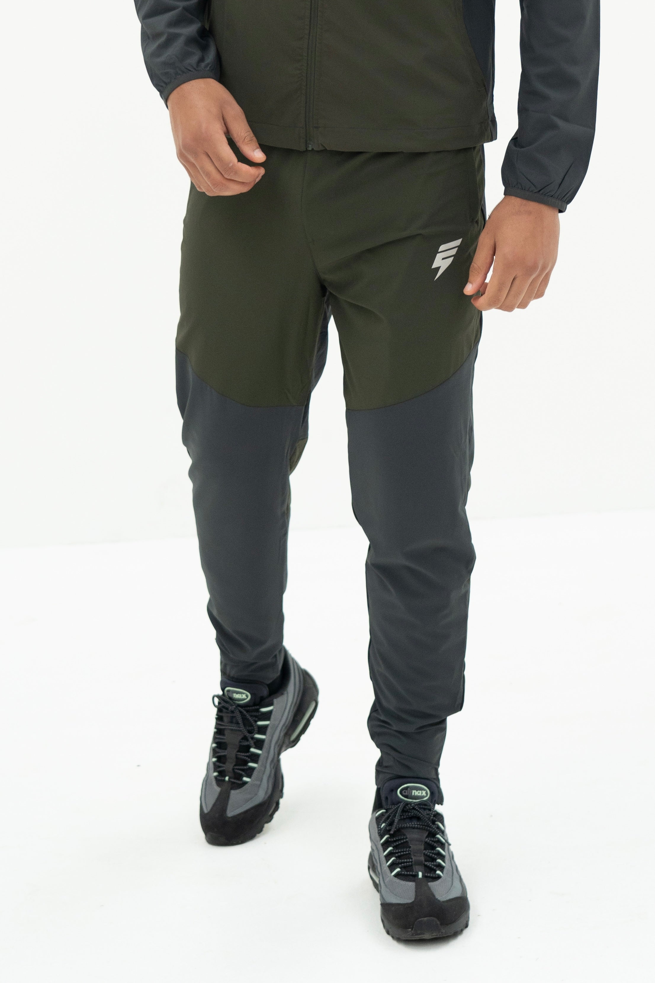 Elude split pant 'khaki'