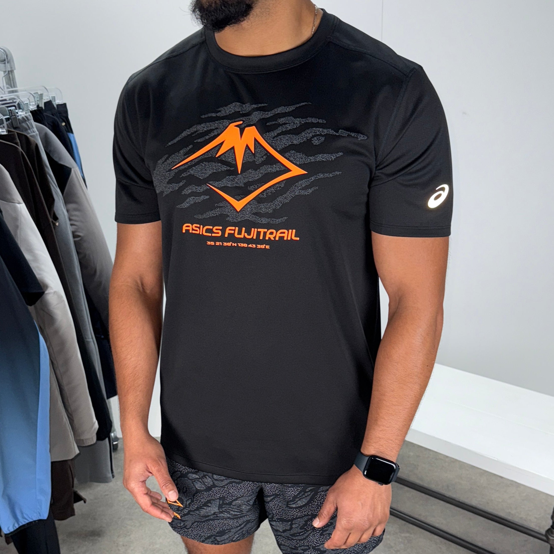 Men's Asics fujitrail logo t-shirt in black