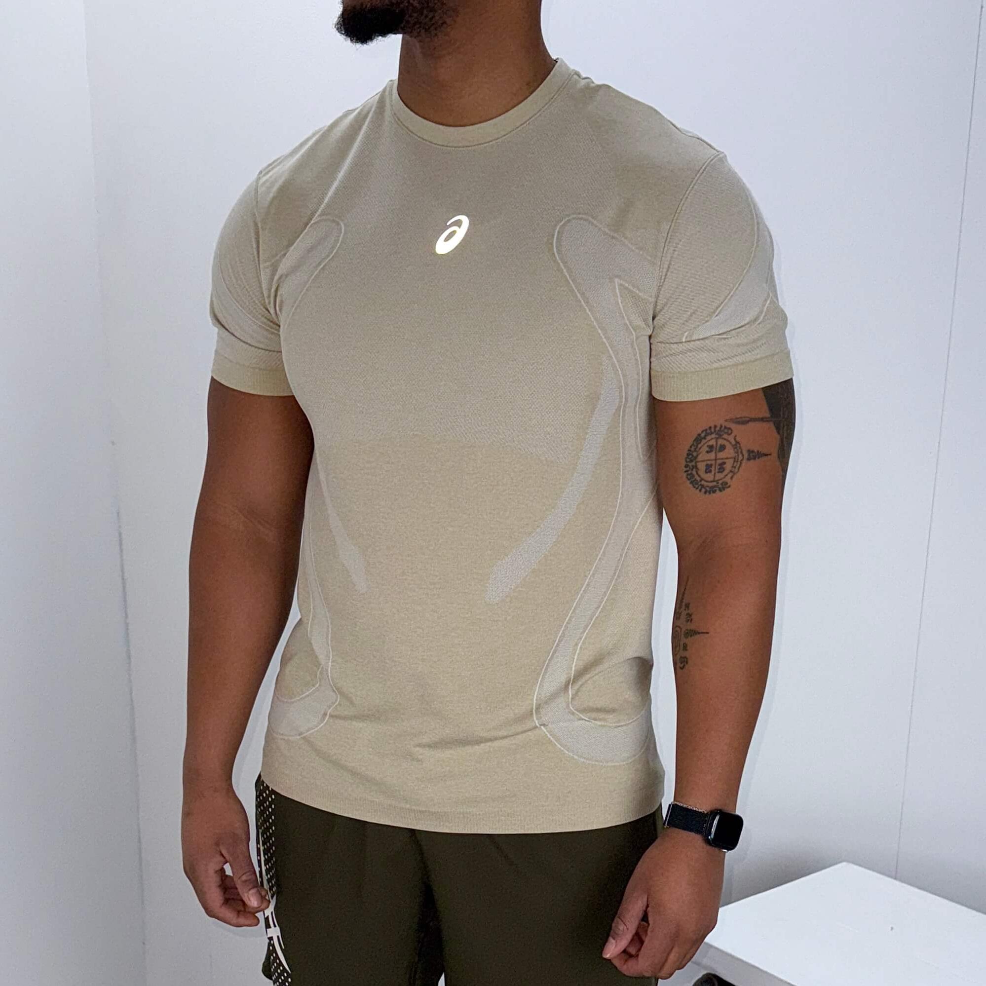 Men's Asics seamless t-shirt in cream