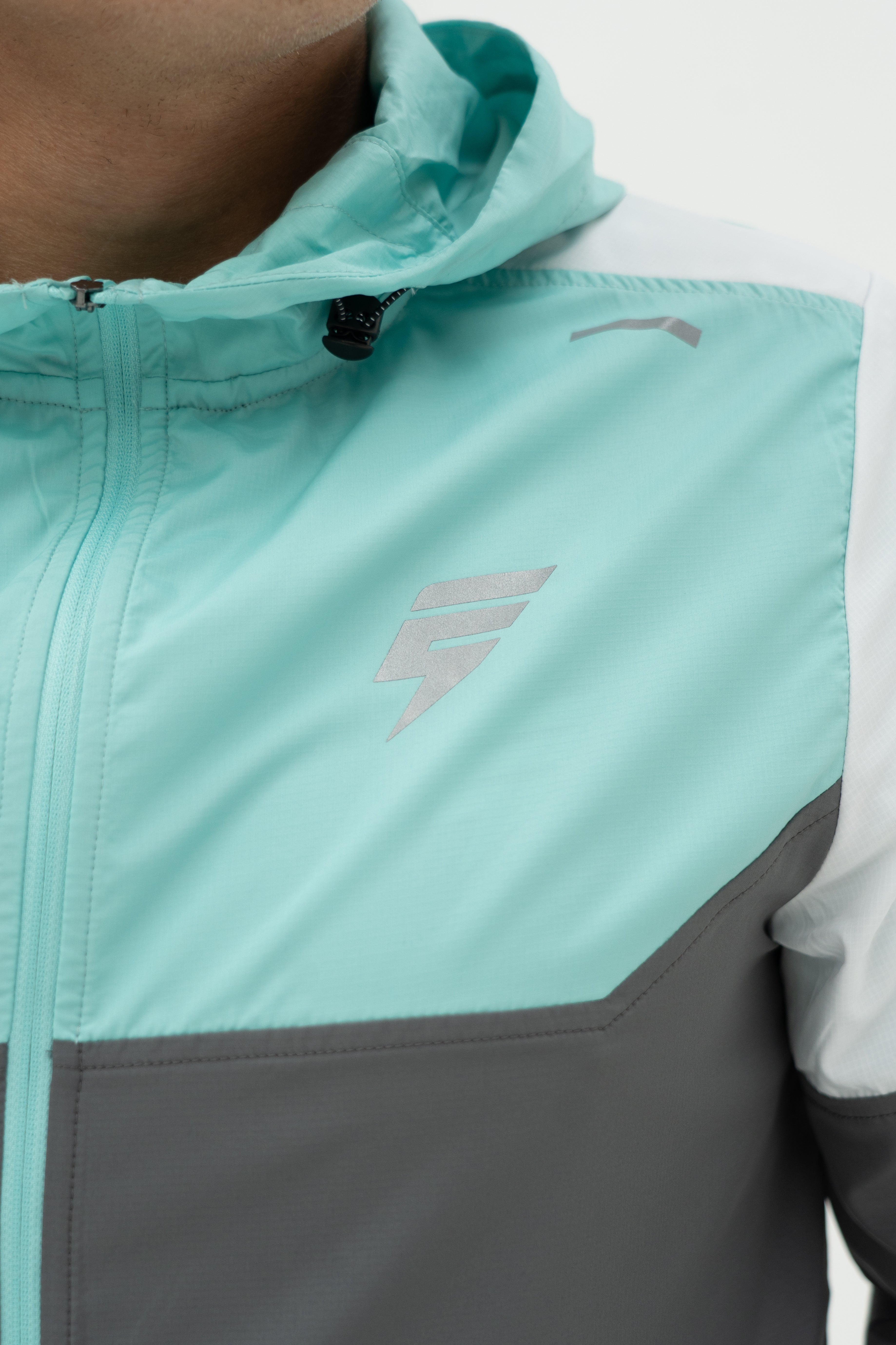 Elude vent windrunner 'grey/mint'