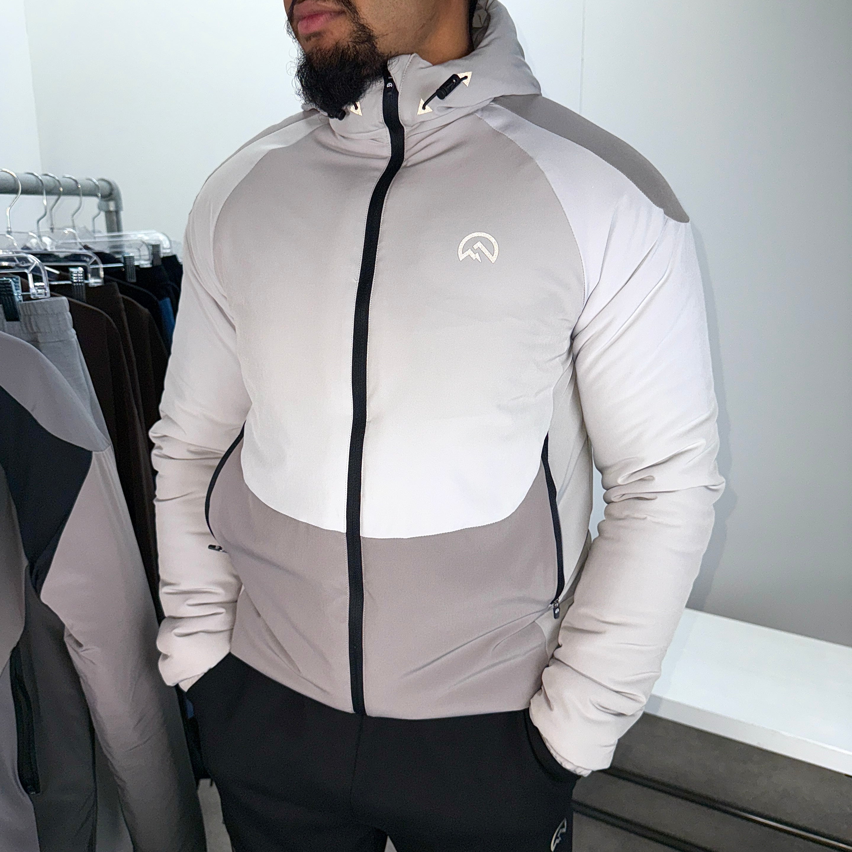 Men's Flux thermal axium jacket in light grey concrete silver