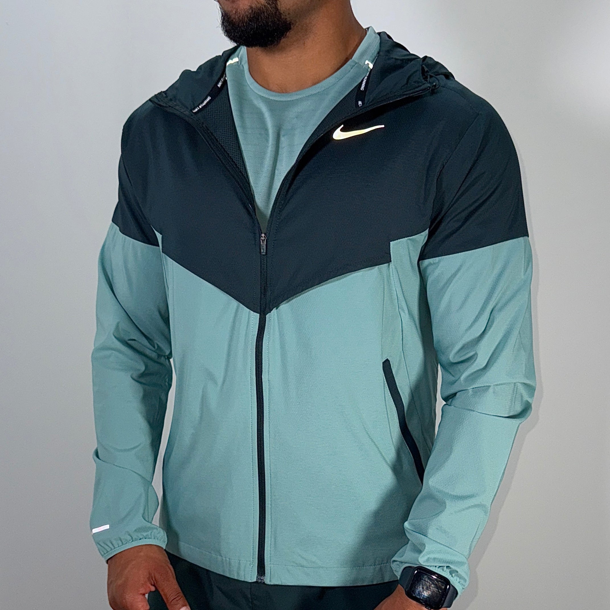 Nike repel windrunner jacket 'seaweed/cannon'
