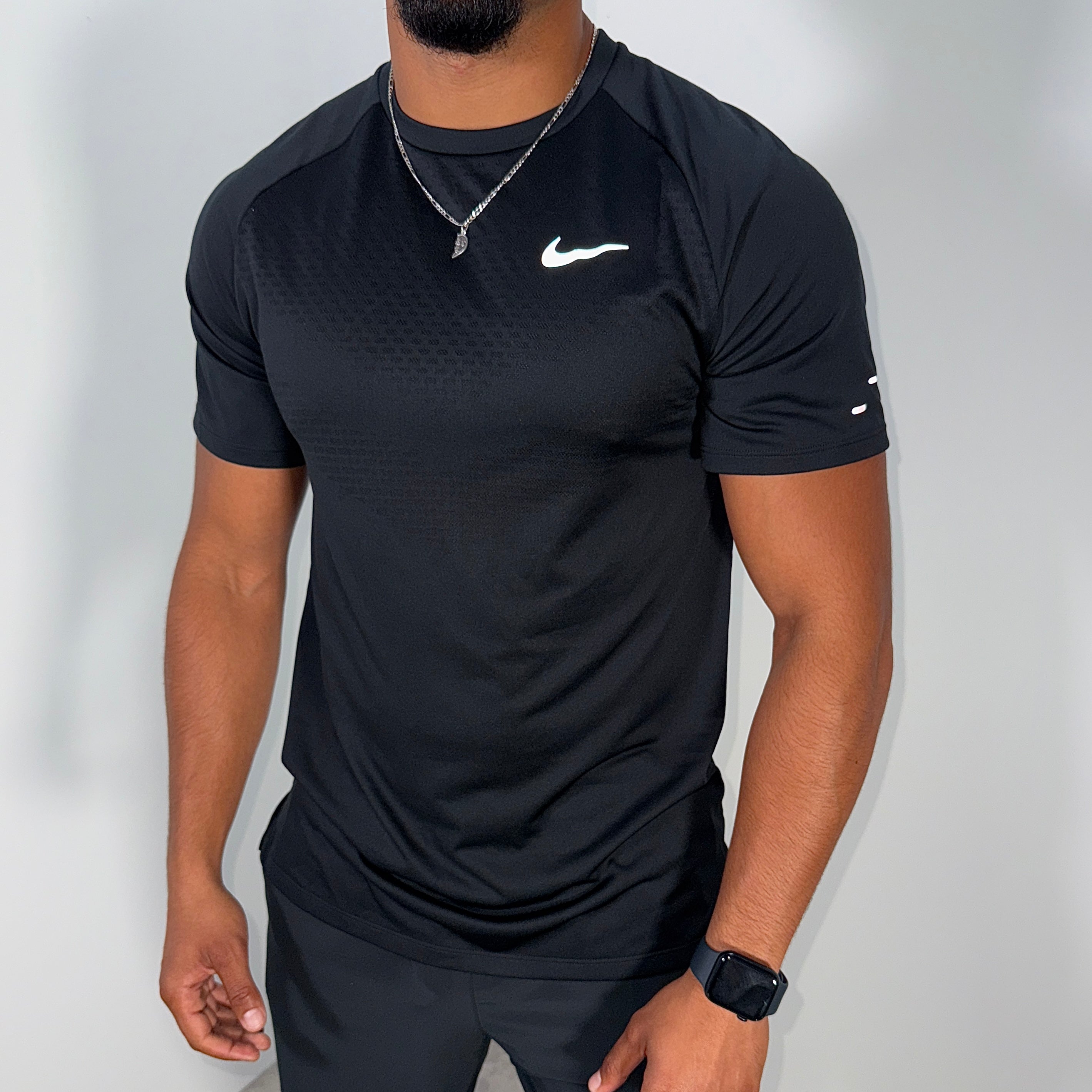 Nike stride t-shirt 'black'