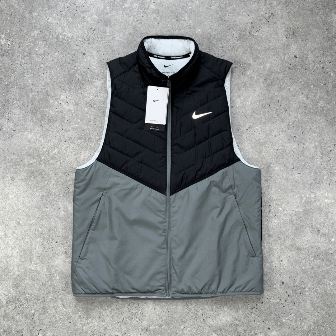 Men's Nike aerolayer gilet in black grey