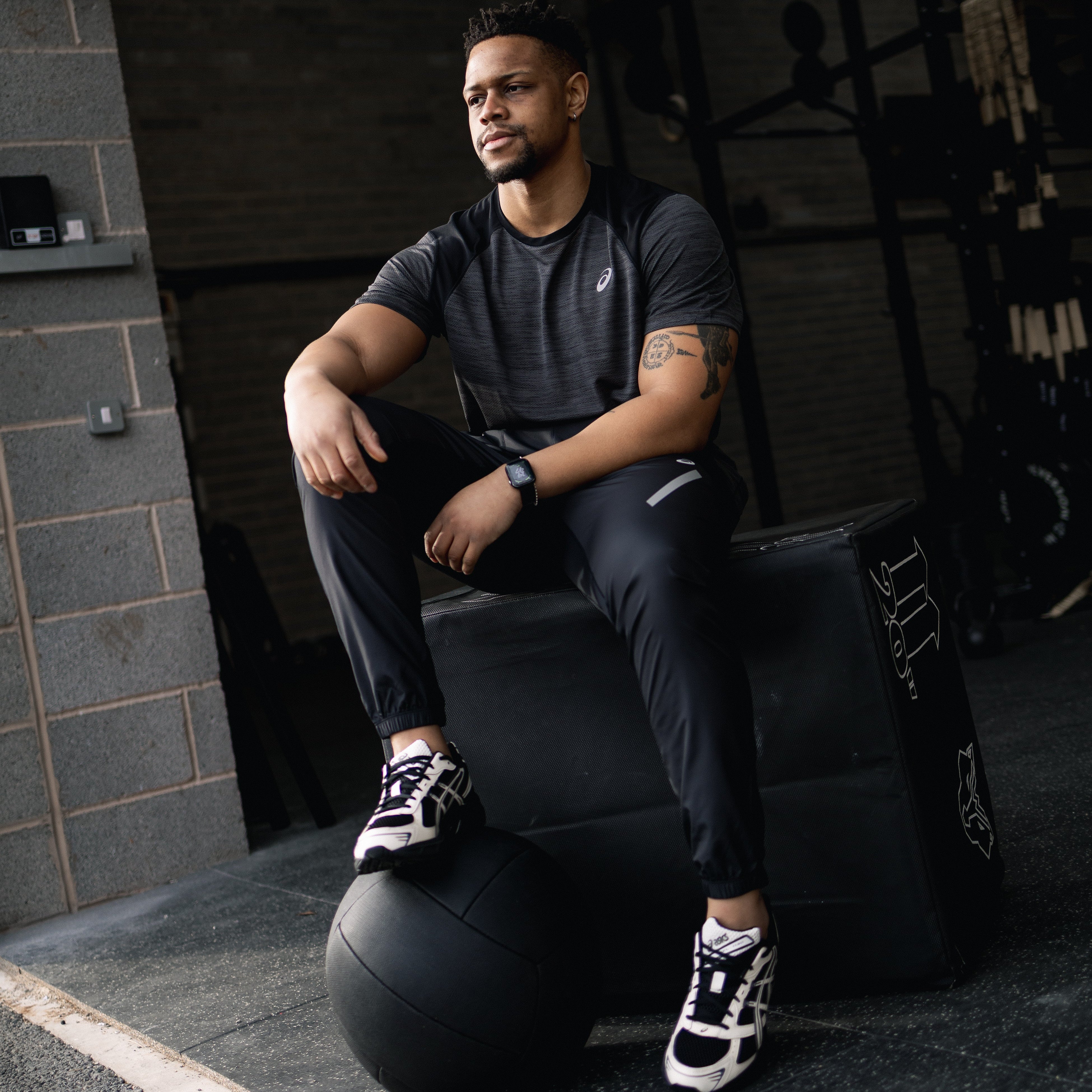 ASICS Road T-Shirt Lite Pants Set 'Black/Grey'