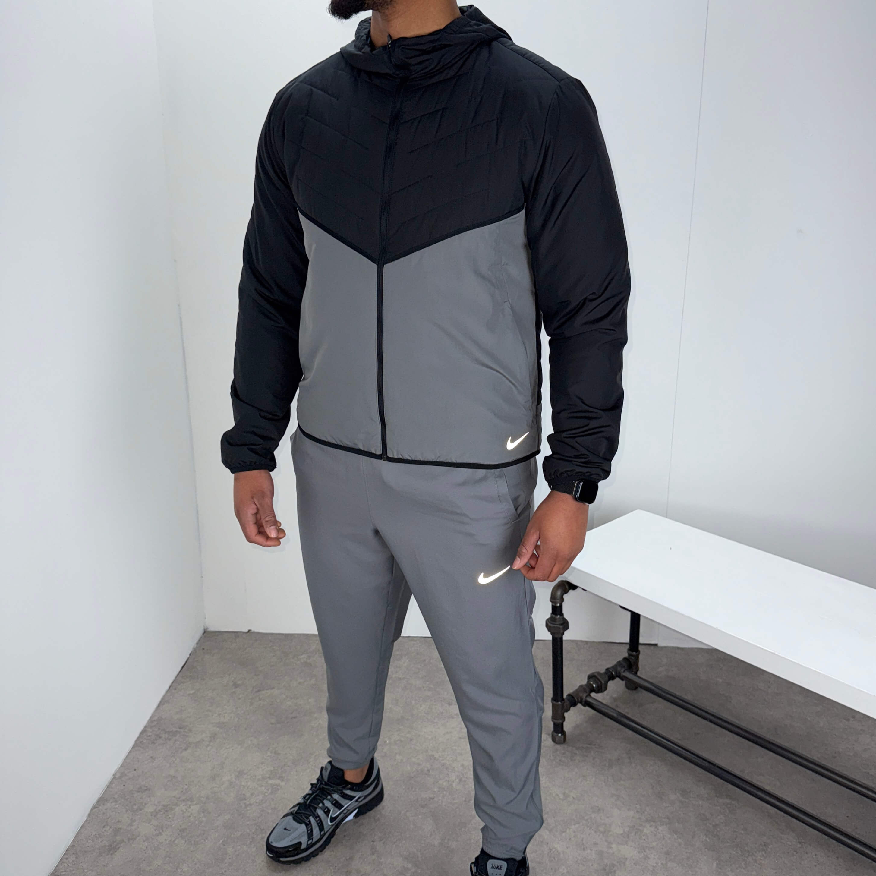Nike aerolayer jacket challenger pants set 'black/grey'