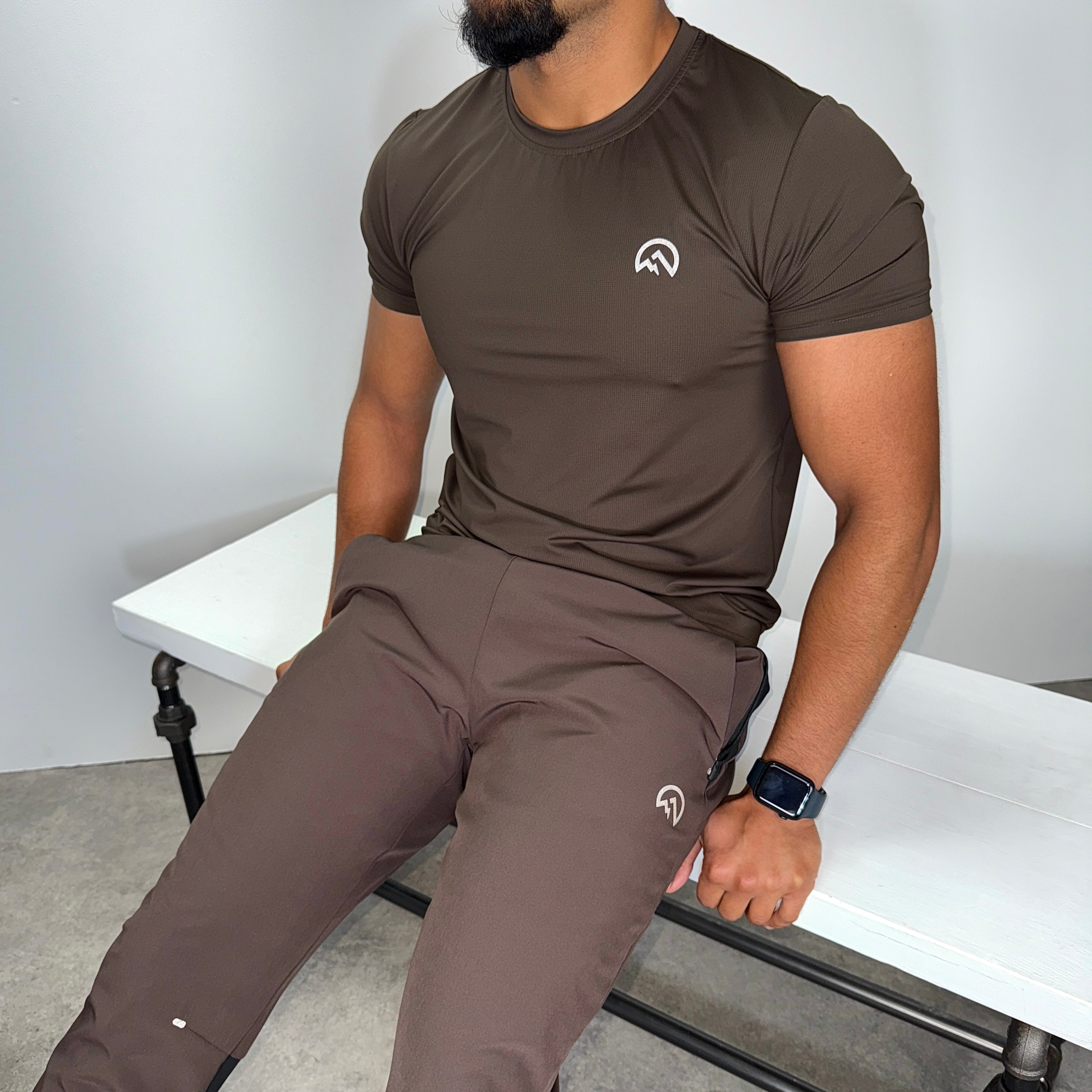 Flux graphic logo t-shirt 'chocolate/black'