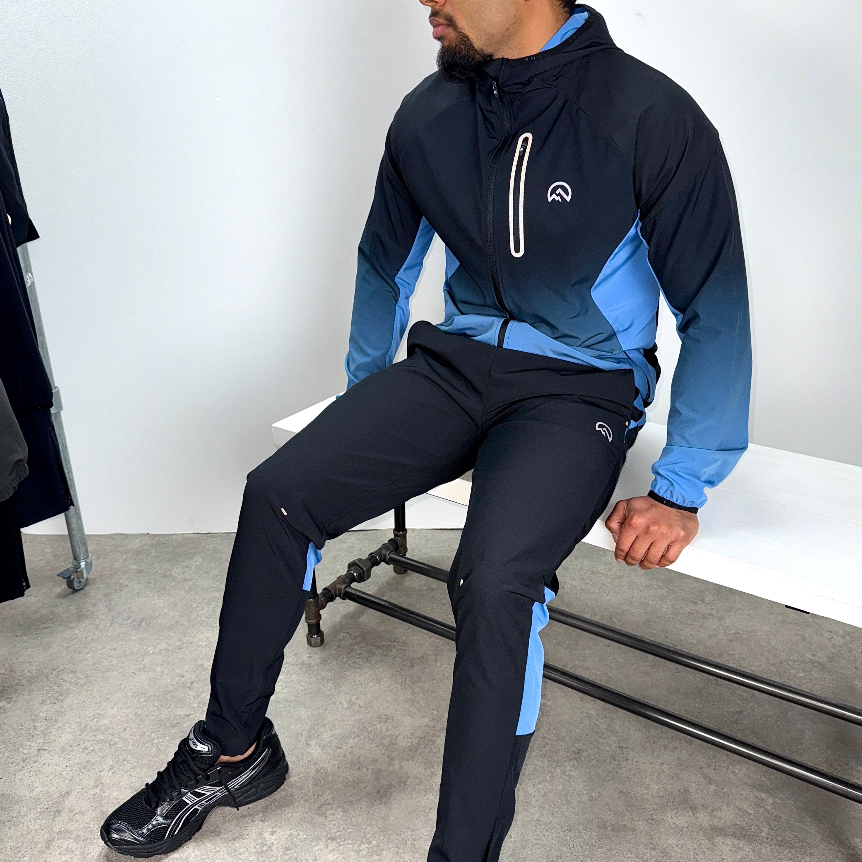 Flux Gradient Jacket 'Black/Airforce'